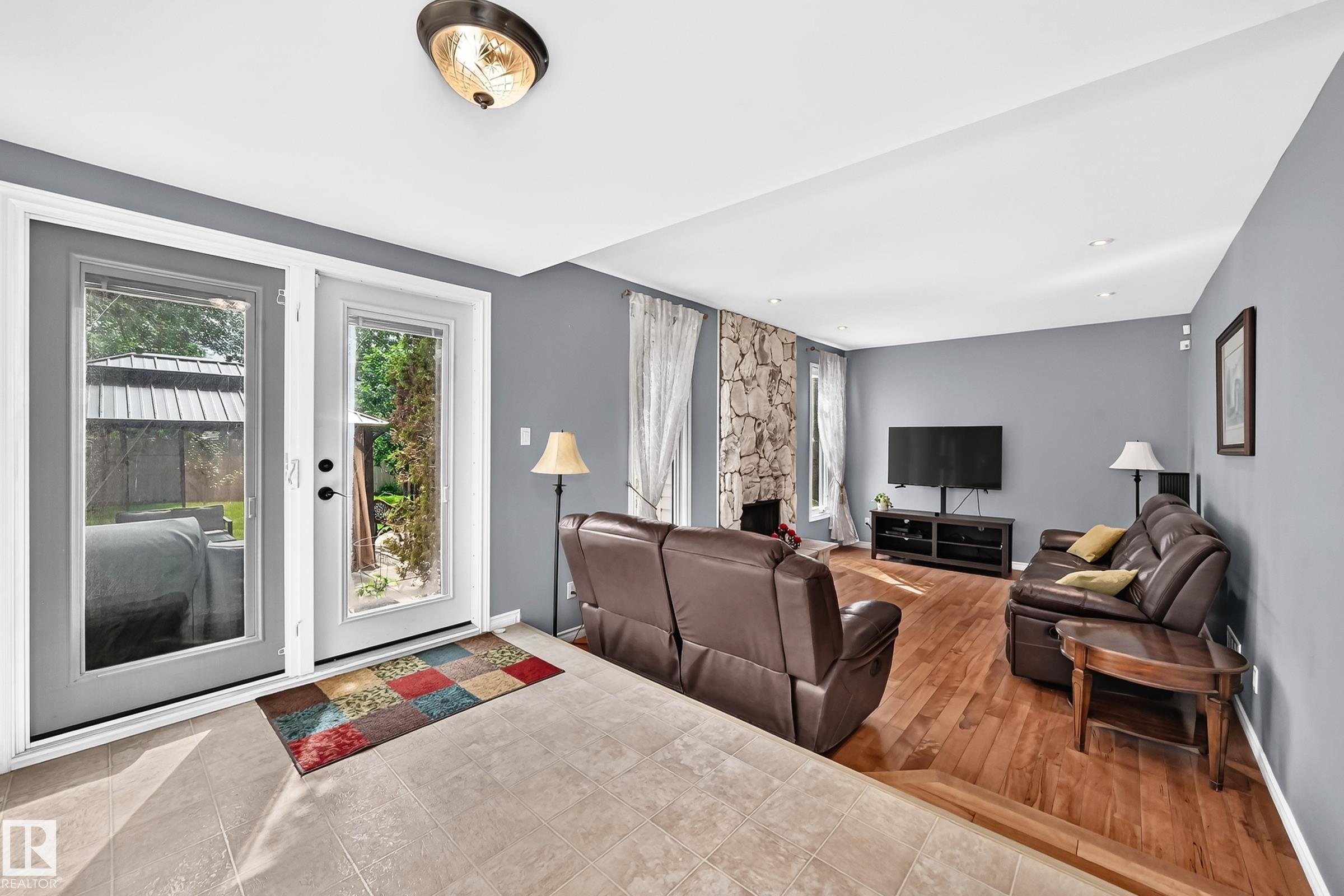 Photo 16 at 10451 26 Avenue NW, Ermineskin, Edmonton