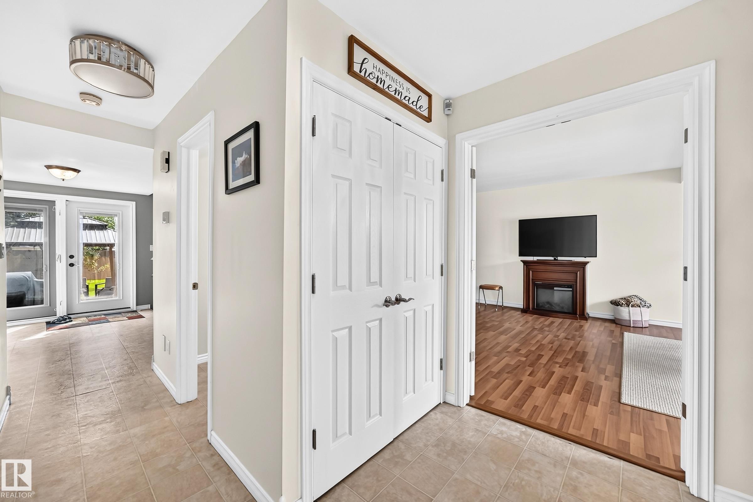 Photo 5 at 10451 26 Avenue NW, Ermineskin, Edmonton