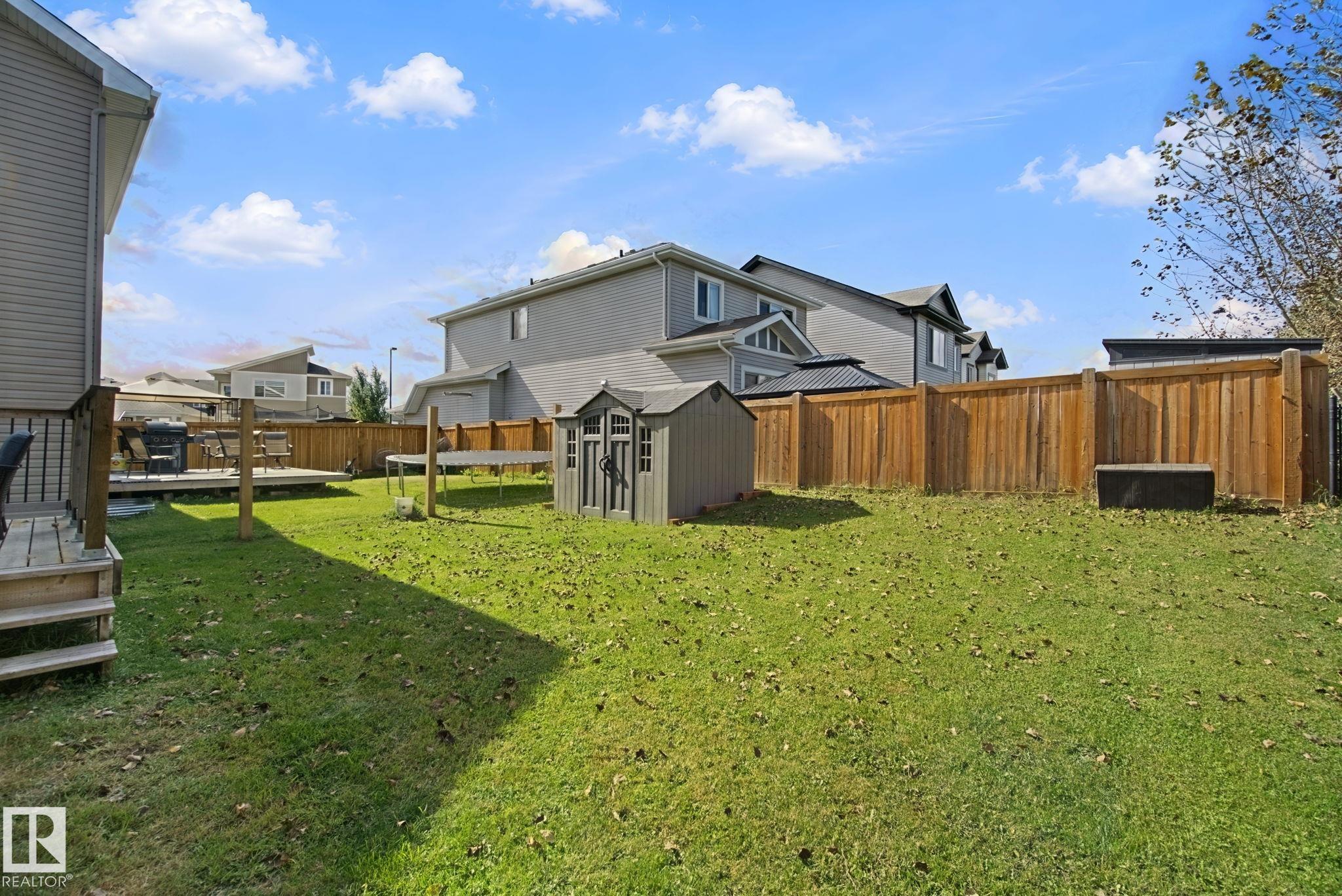 Listing photo thumbnail