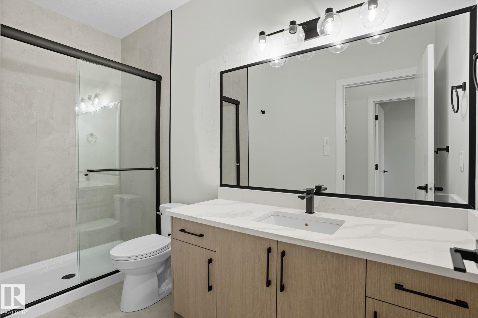 Photo 4 at 18135 87 Street NW, Klarvatten, Edmonton