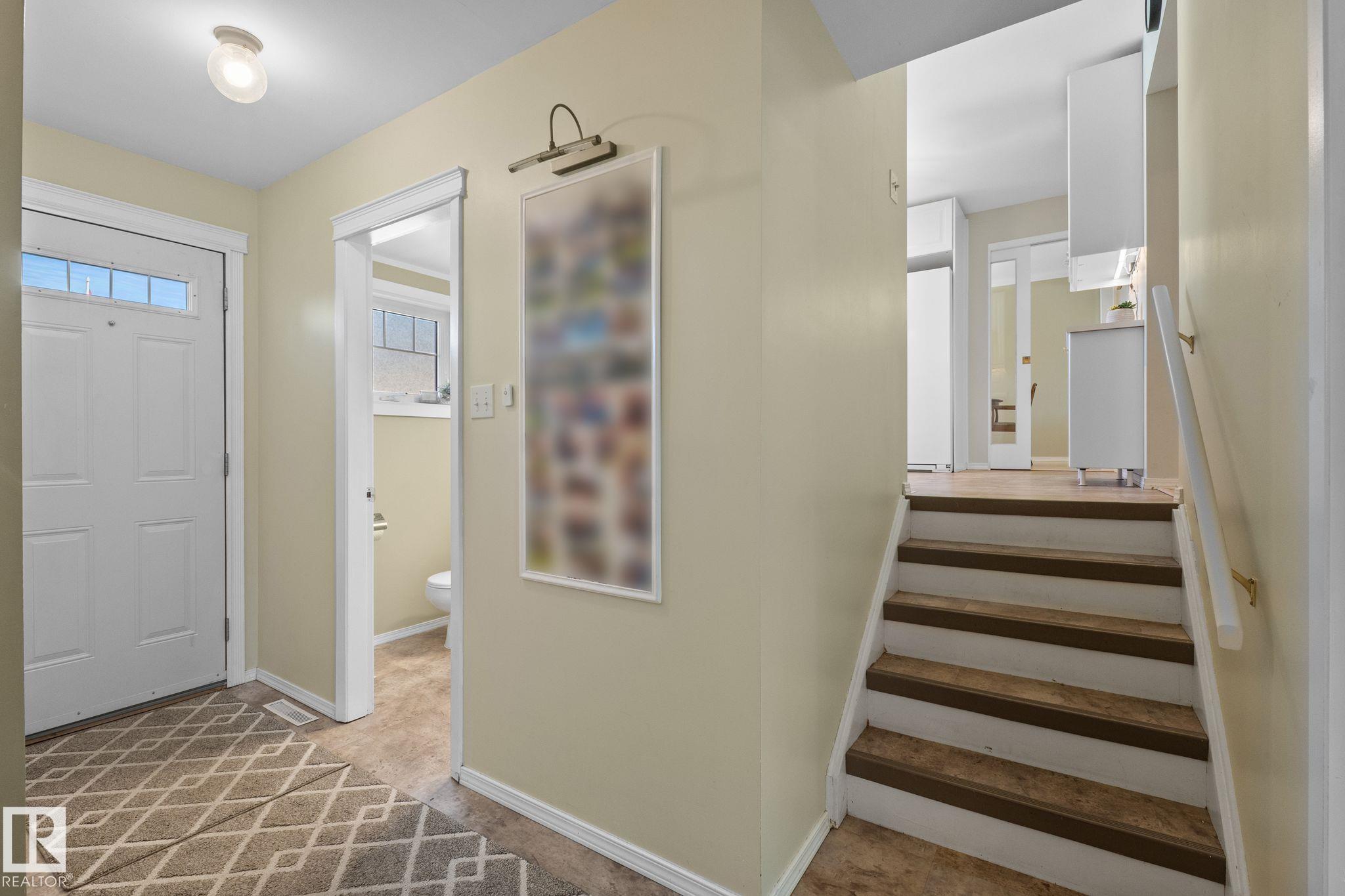 Photo 19 at 15716 78a Avenue NW, Patricia Heights, Edmonton