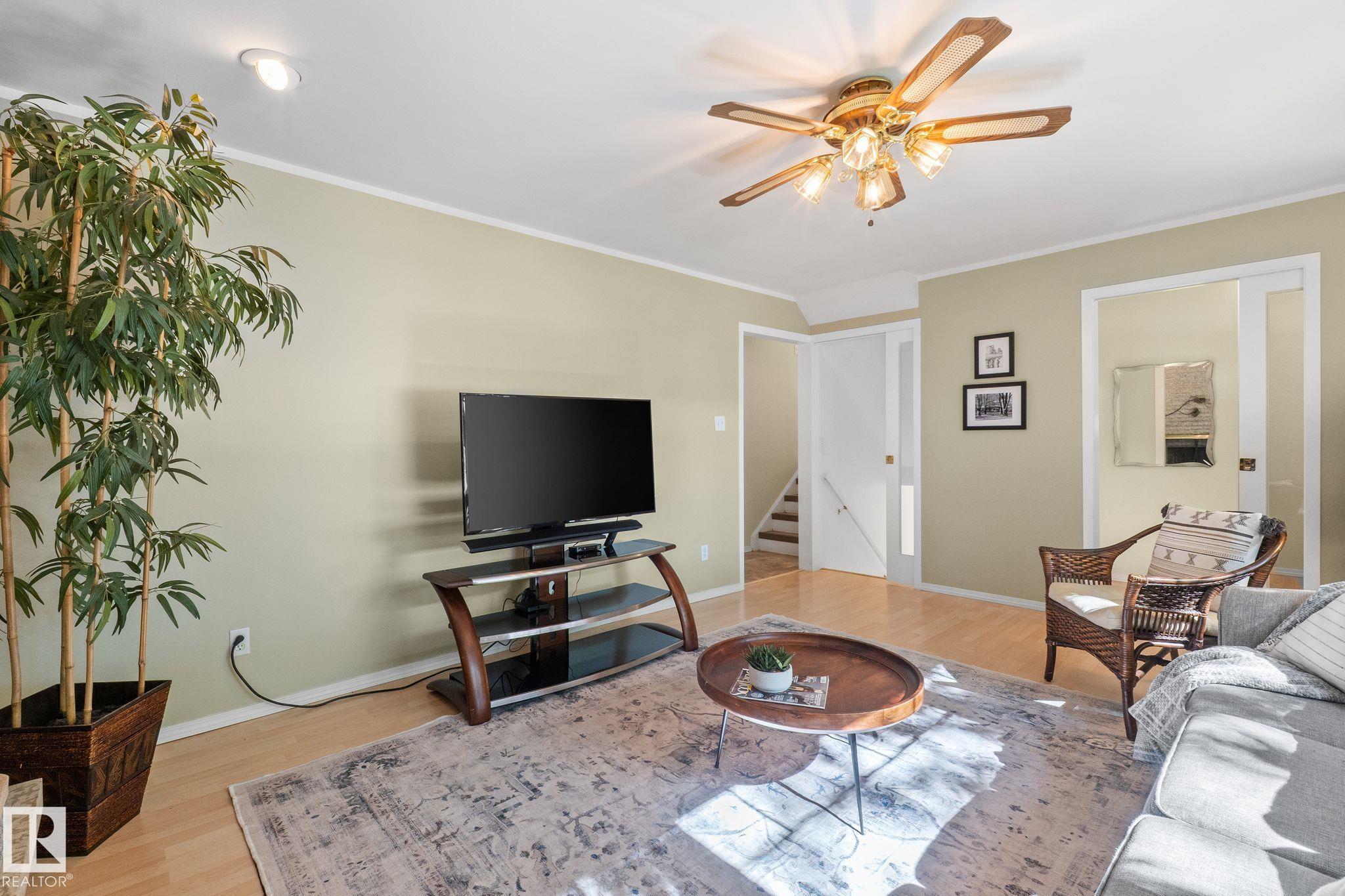 Photo 32 at 15716 78a Avenue NW, Patricia Heights, Edmonton