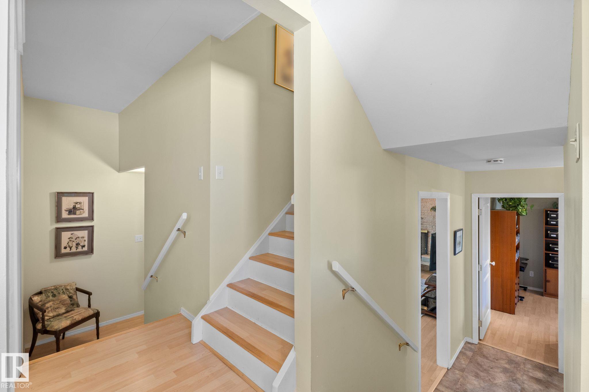 Photo 33 at 15716 78a Avenue NW, Patricia Heights, Edmonton