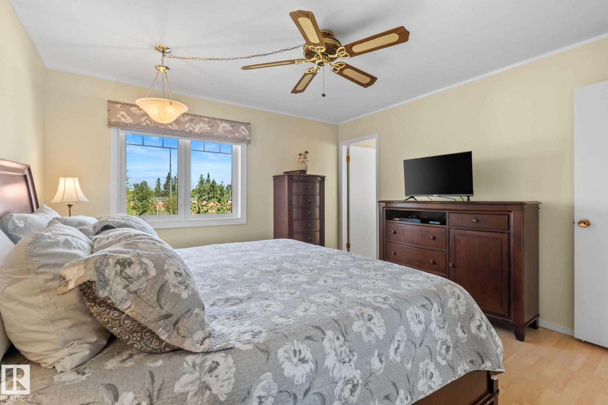 Photo 44 at 15716 78a Avenue NW, Patricia Heights, Edmonton