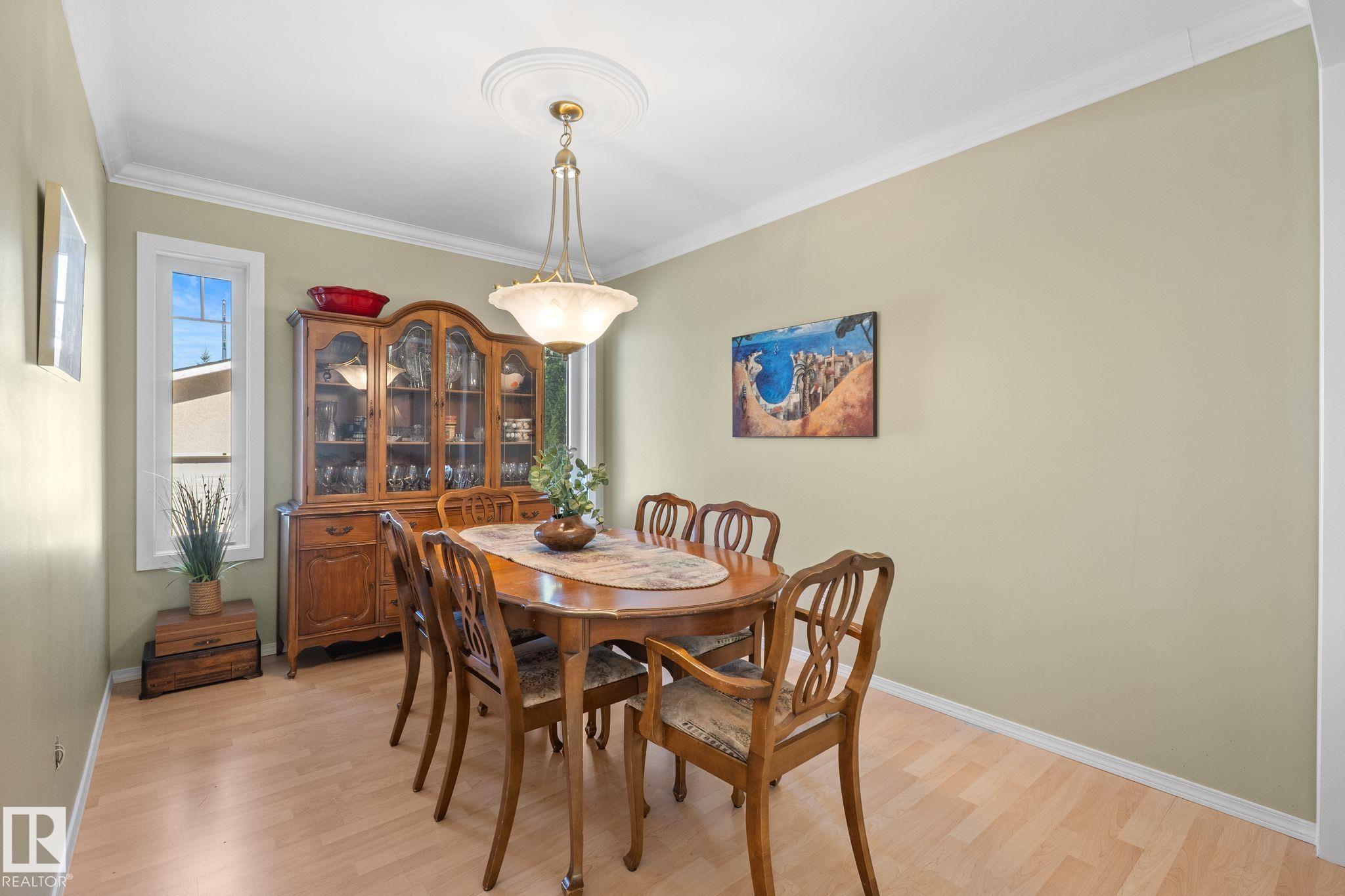 Photo 9 at 15716 78a Avenue NW, Patricia Heights, Edmonton