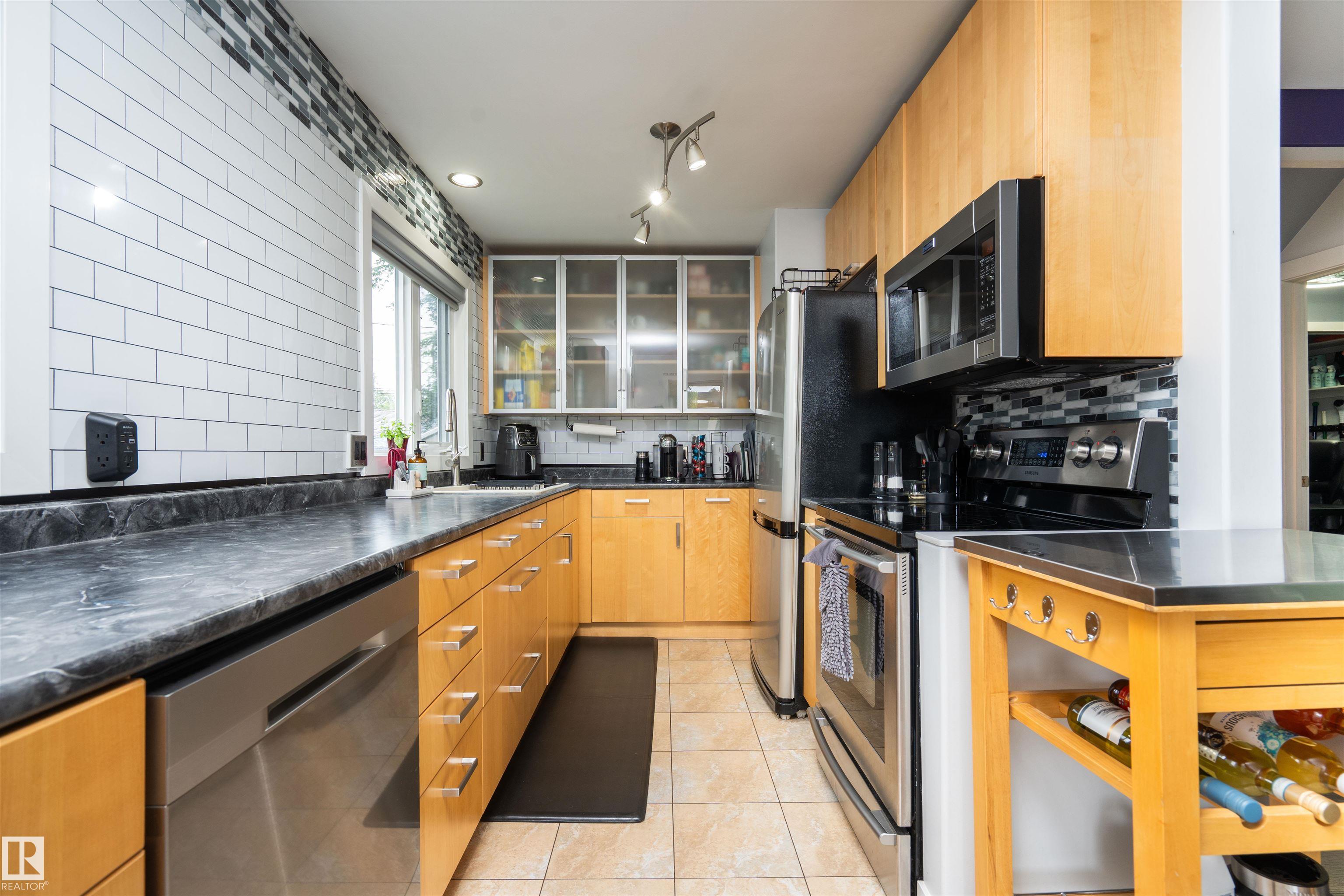 6111 119 Avenue NW, Montrose, Edmonton 2