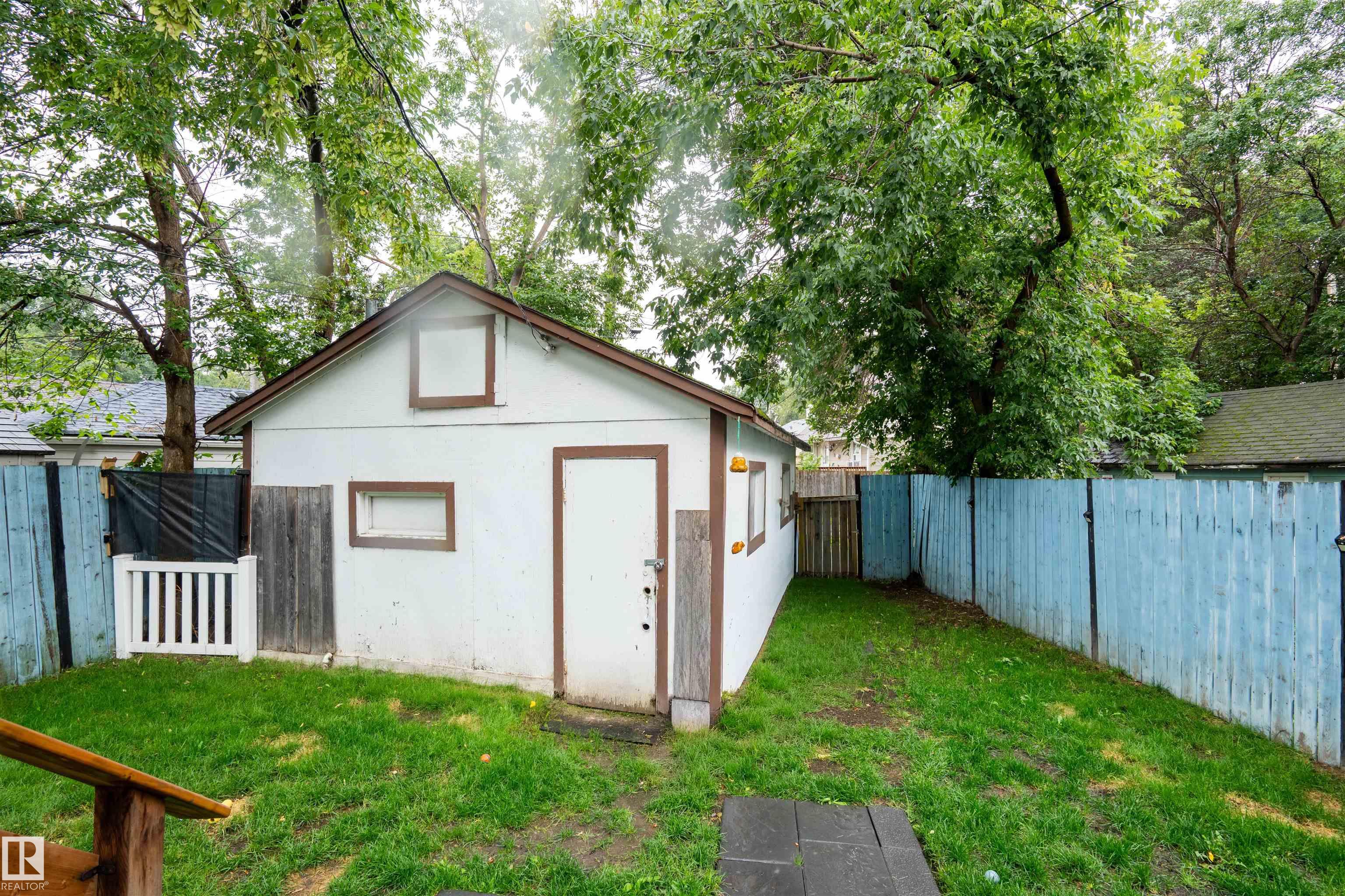Photo 23 at 6111 119 Avenue NW, Montrose, Edmonton