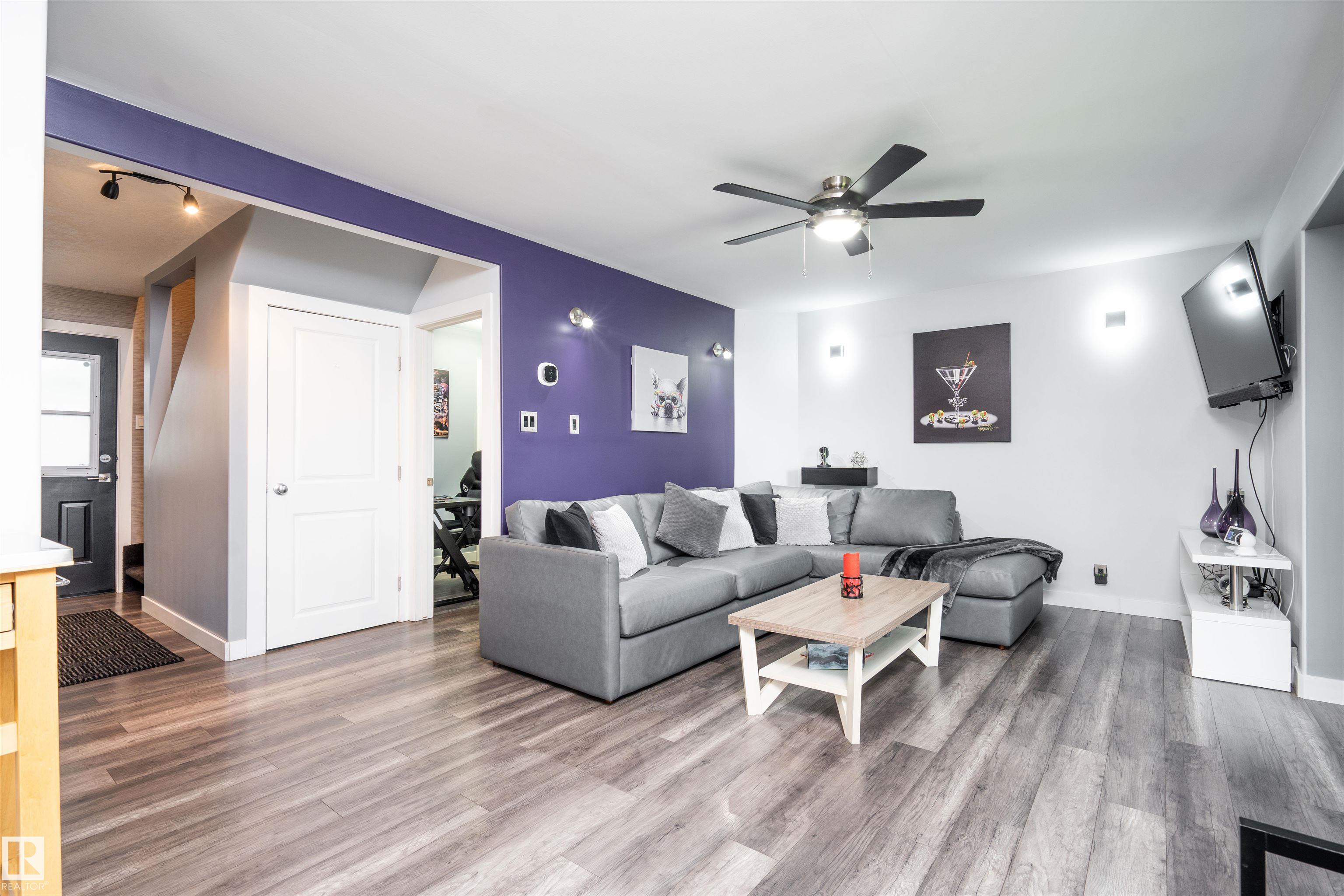 Photo 5 at 6111 119 Avenue NW, Montrose, Edmonton