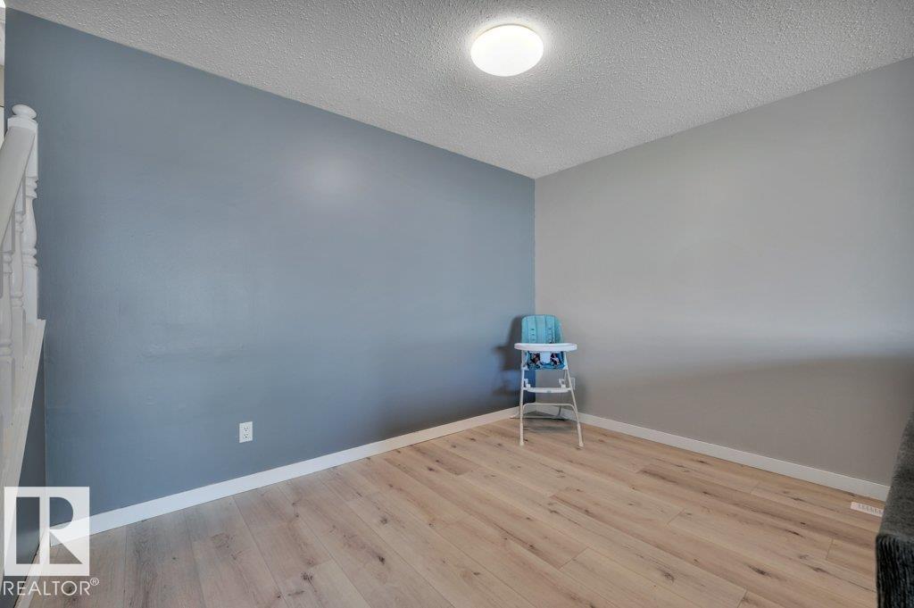 Photo 11 at 18023 73 Avenue NW, Lymburn, Edmonton