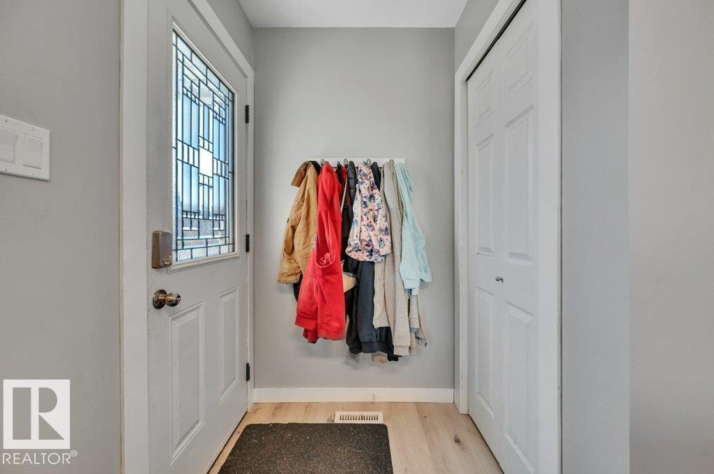Photo 20 at 18023 73 Avenue NW, Lymburn, Edmonton