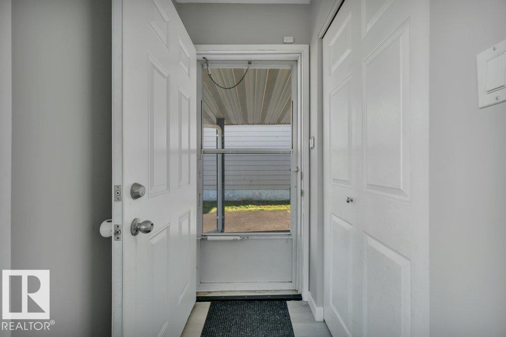 Photo 7 at 18023 73 Avenue NW, Lymburn, Edmonton