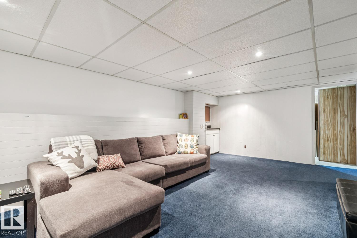 Photo 25 at 16522 104 Avenue NW, Britannia Youngstown, Edmonton