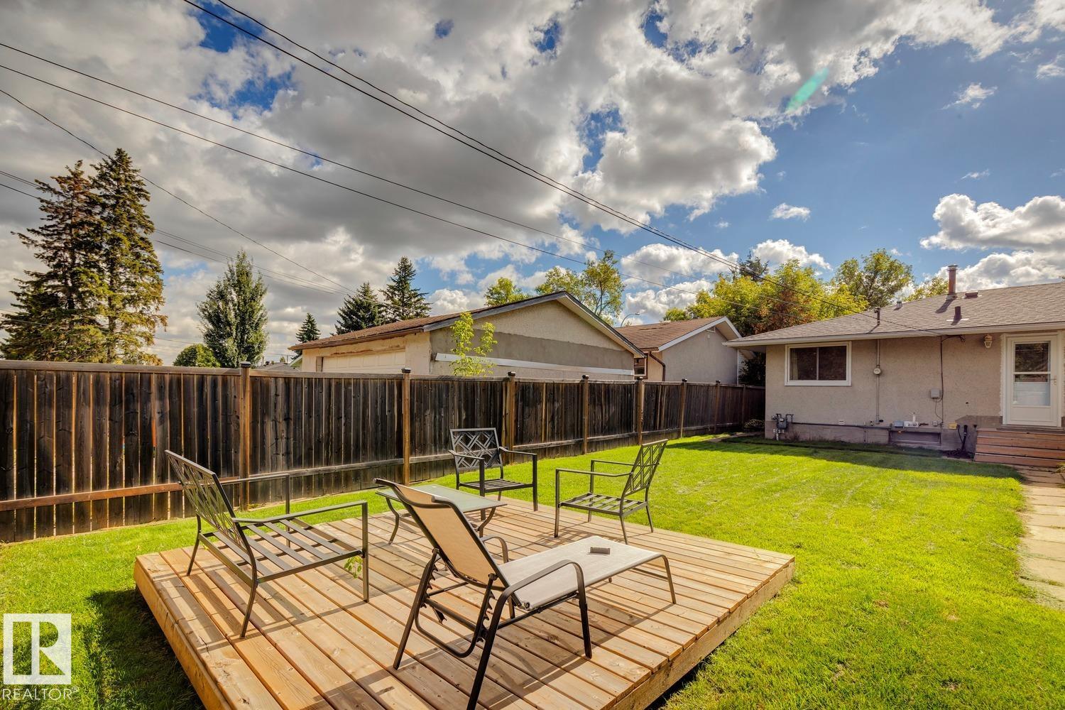 Photo 30 at 16522 104 Avenue NW, Britannia Youngstown, Edmonton