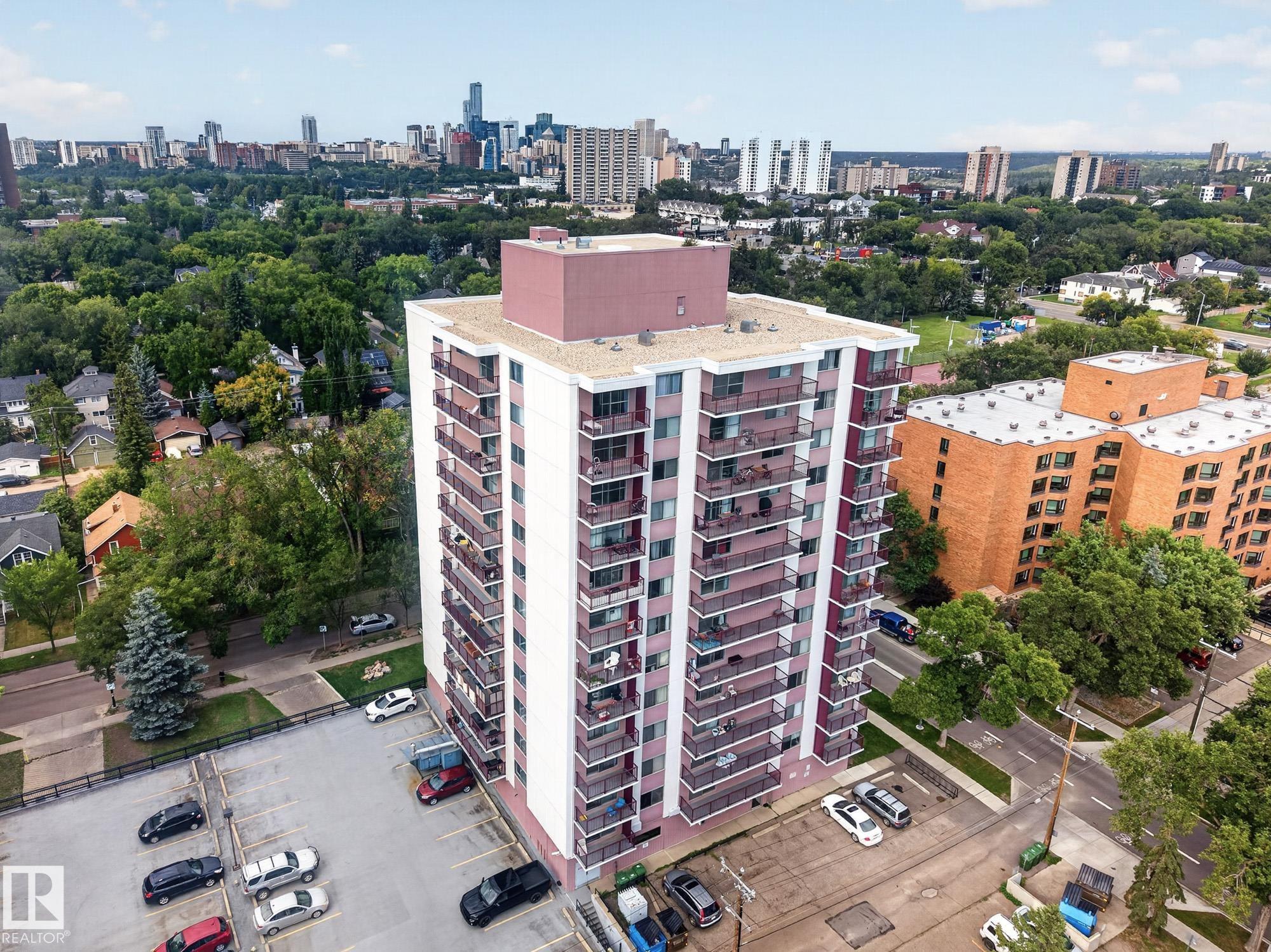 Photo 2 at 704 - 11007 83 Avenue NW, Garneau, Edmonton