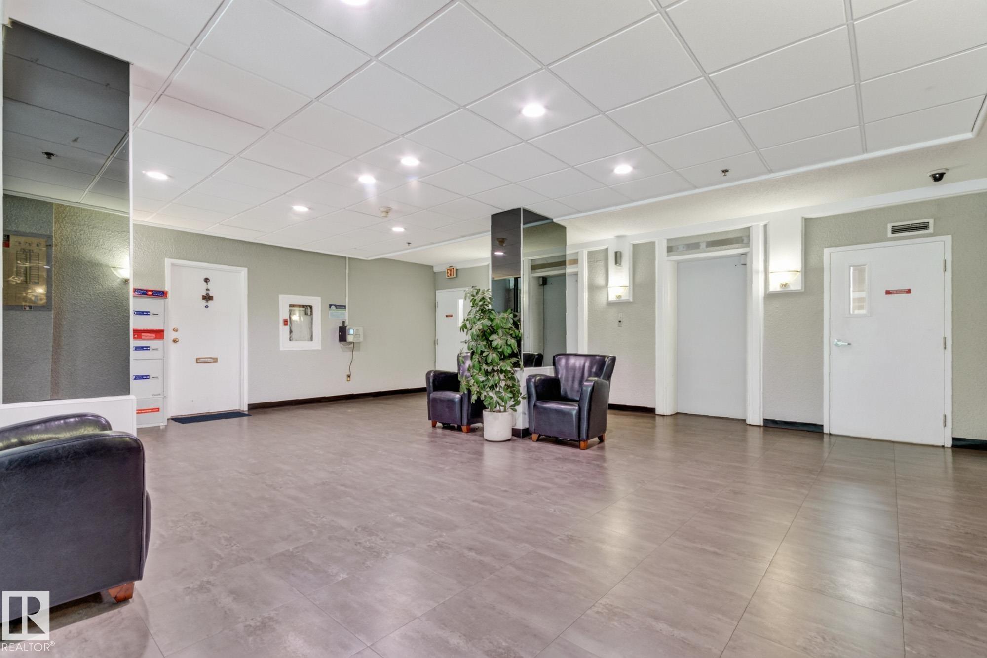 Photo 6 at 704 - 11007 83 Avenue NW, Garneau, Edmonton