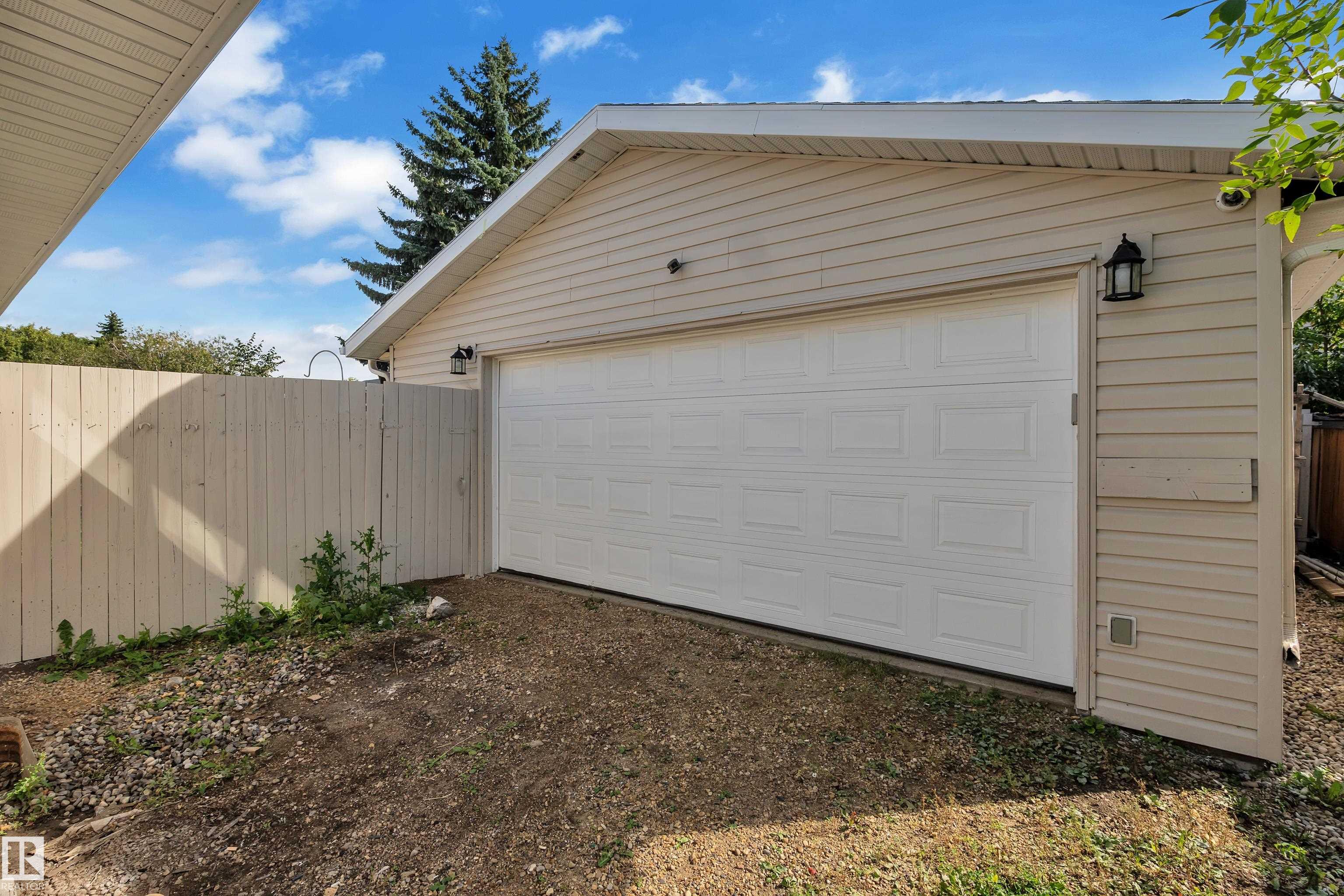 Photo 39 at 11427 141 Avenue NW, Carlisle, Edmonton