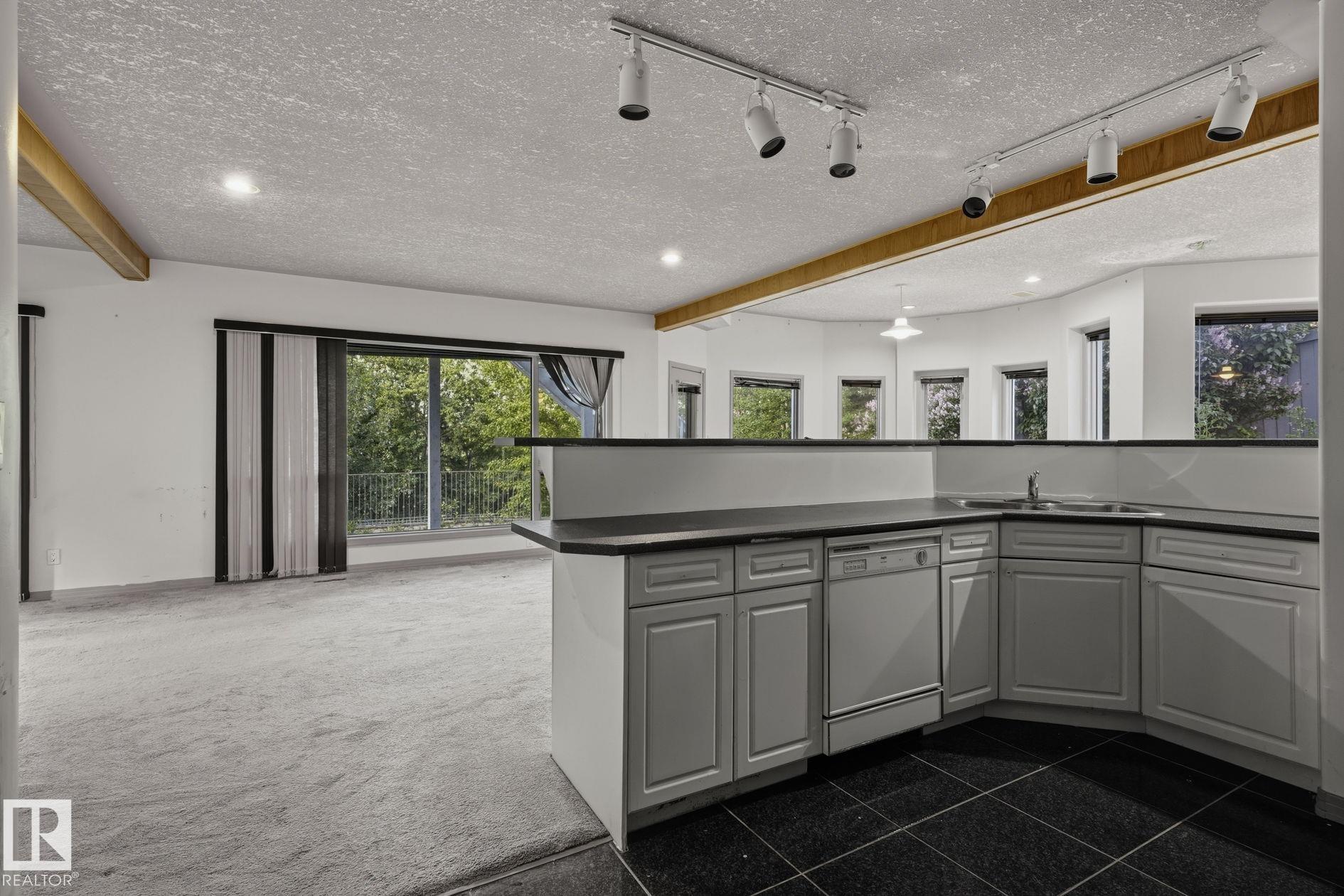 Photo 34 at 154 Osland Drive NW, Ogilvie Ridge, Edmonton