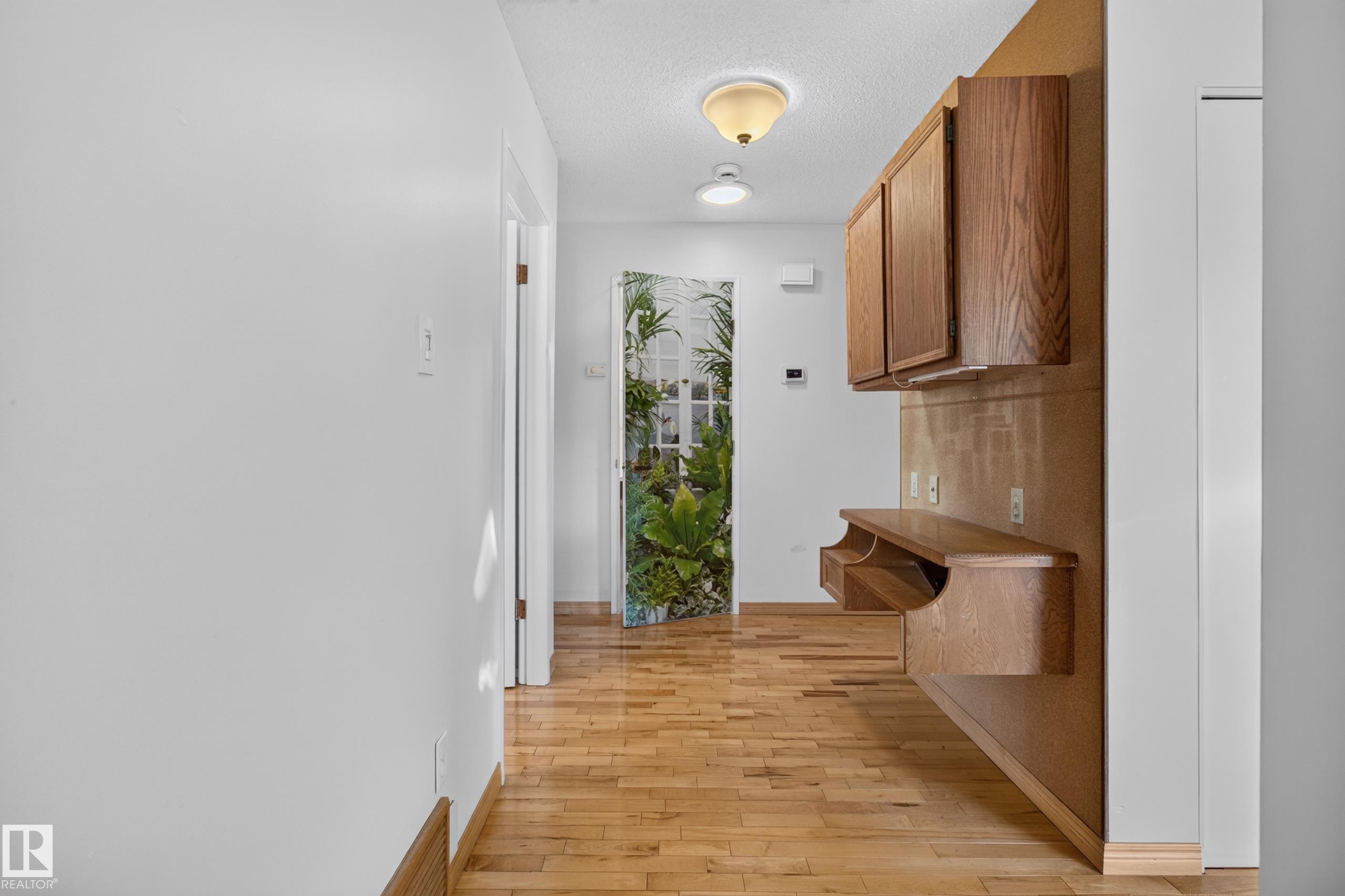 Photo 23 at 3918 103b Street NW, Duggan, Edmonton