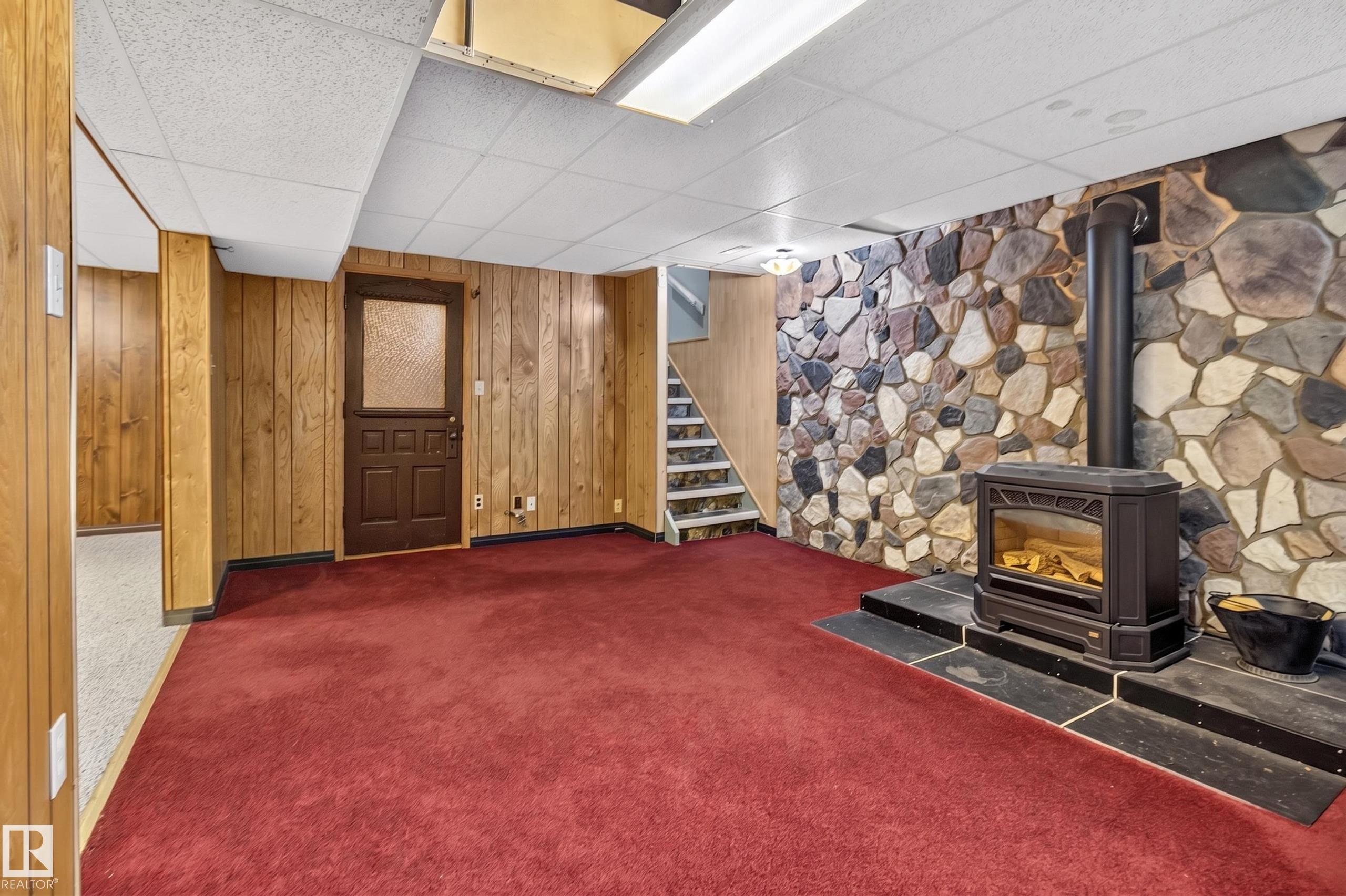 Photo 37 at 3918 103b Street NW, Duggan, Edmonton