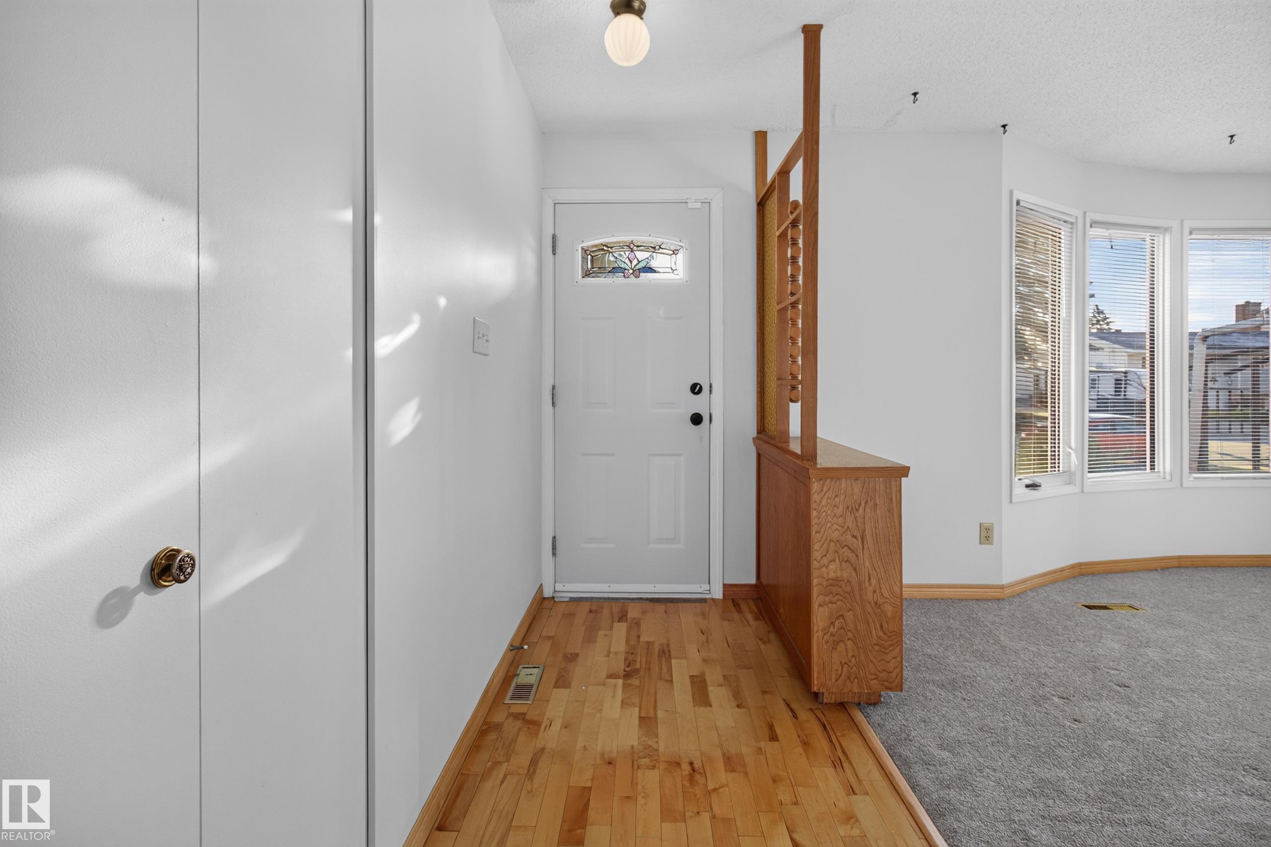 Photo 8 at 3918 103b Street NW, Duggan, Edmonton