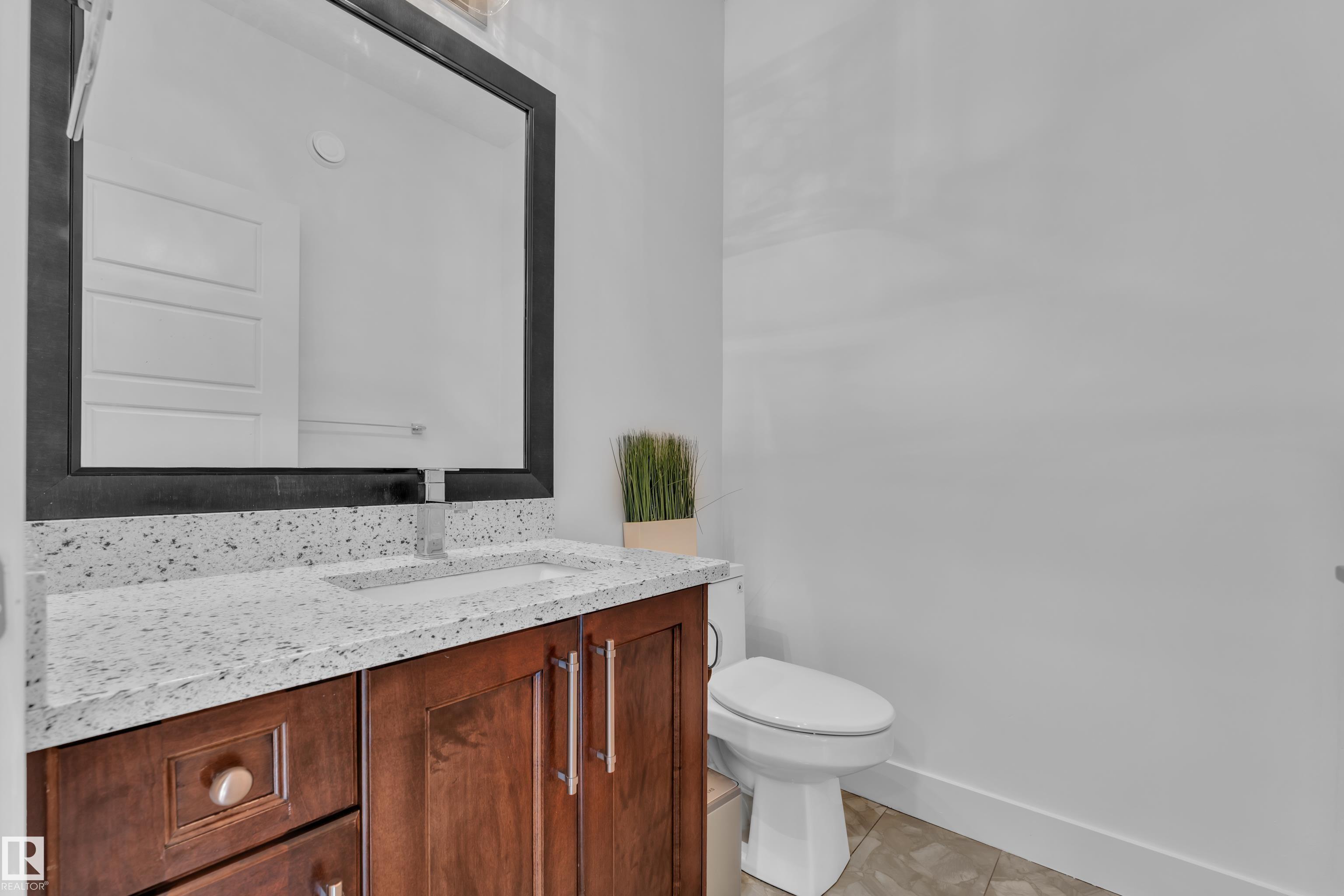 Photo 8 at 6454 177a Avenue NW, McConachie Area, Edmonton