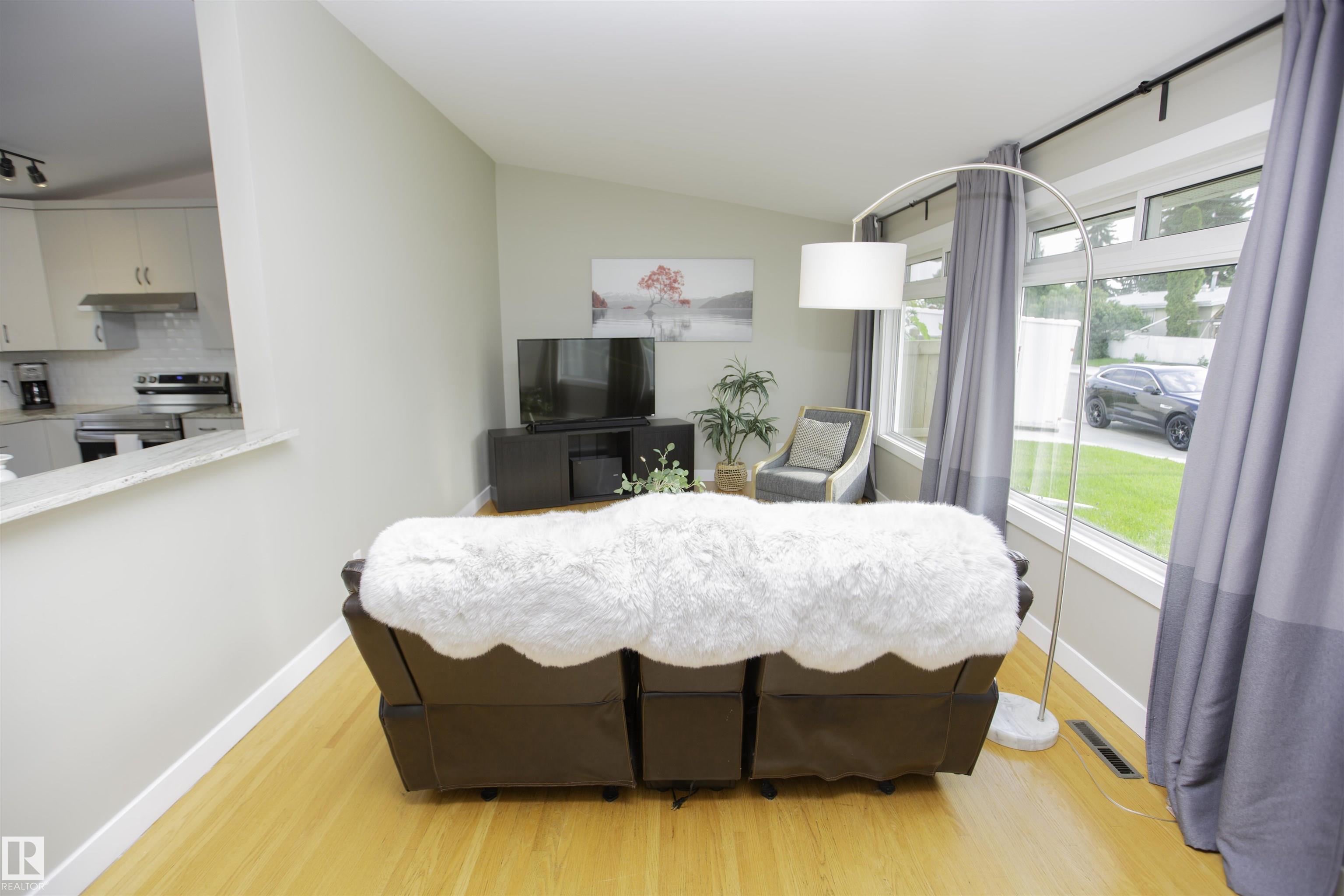 Photo 2 at 9107 58 Street NW, Ottewell, Edmonton
