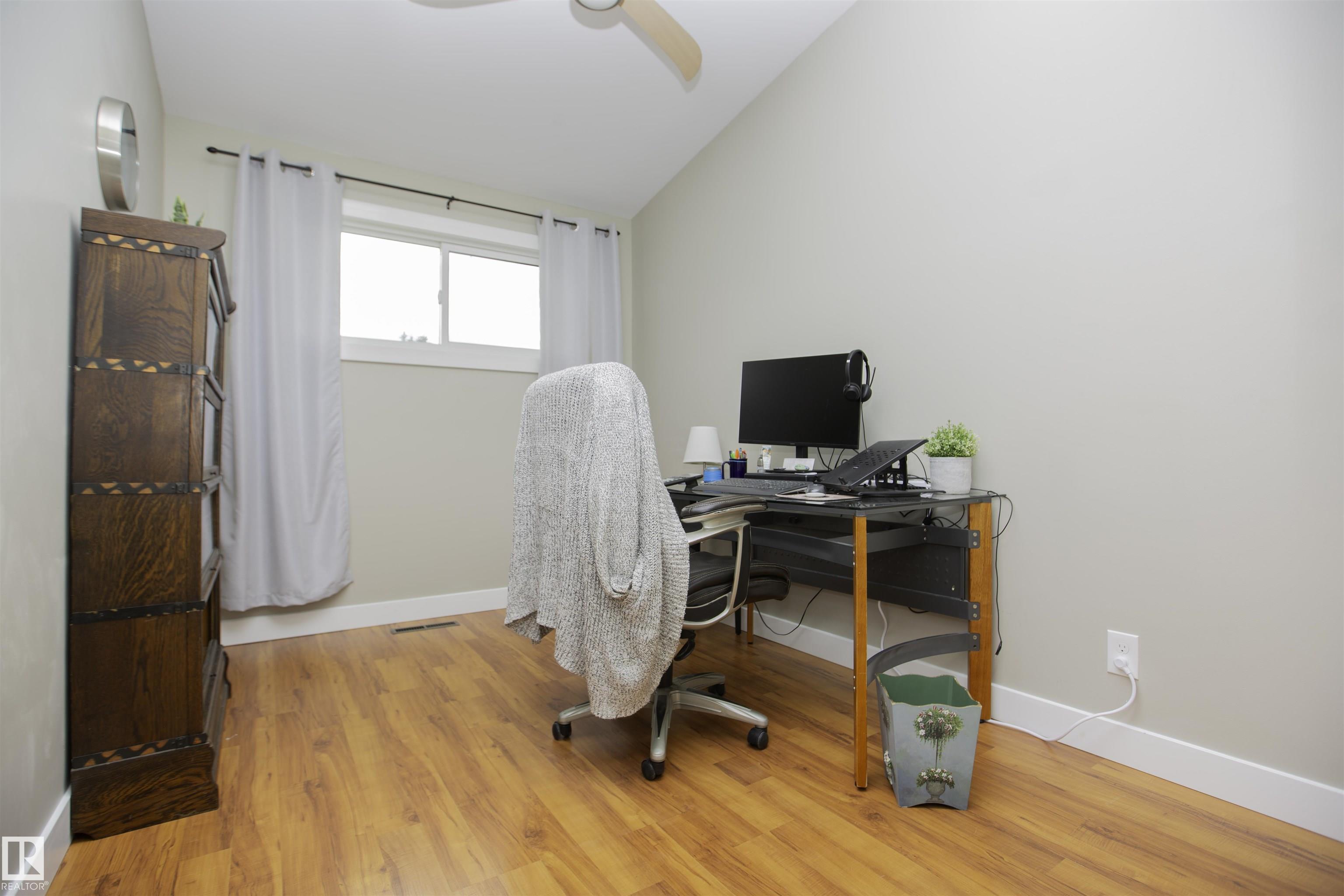 Photo 11 at 9107 58 Street NW, Ottewell, Edmonton