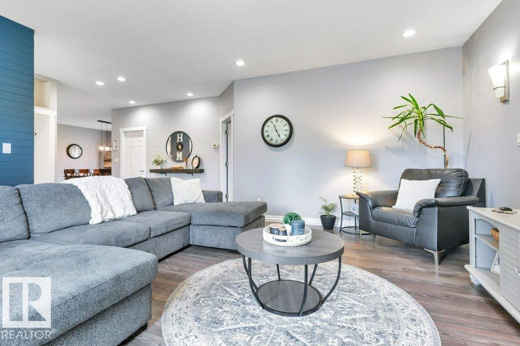 https://zimg.paragon.ice.com/ParagonImages/Property/PM/RAE/225422025/10/0/0/fd2c189d5889deba8072df3f879a25b7/1/26a83f93fe42e21ac24884b4305050c3/225422025-dcafad6c-a1bf-44fa-a94b-cf51156598d0.JPG