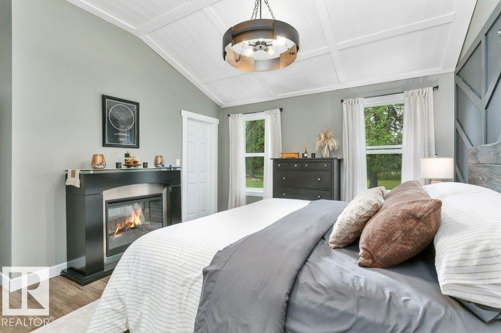 https://zimg.paragon.ice.com/ParagonImages/Property/PM/RAE/225422025/25/0/0/a70050305e63c60642a18690de36a75f/1/26a83f93fe42e21ac24884b4305050c3/225422025-0ff2c9f7-d74e-45f0-a4f0-df7e1ce8860e.JPG