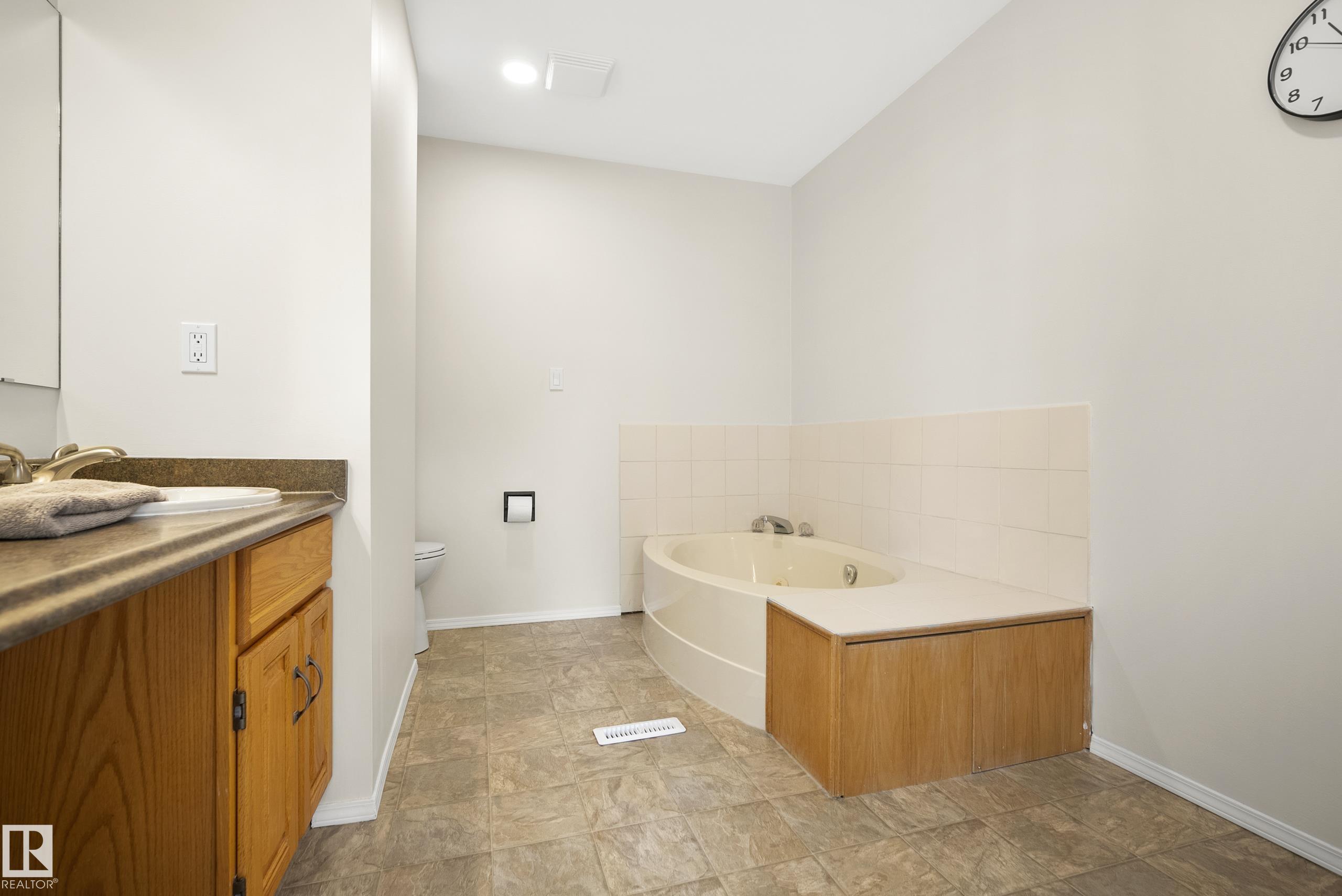 Photo 34 at 7 Pembina Place, Pineview, St. Albert