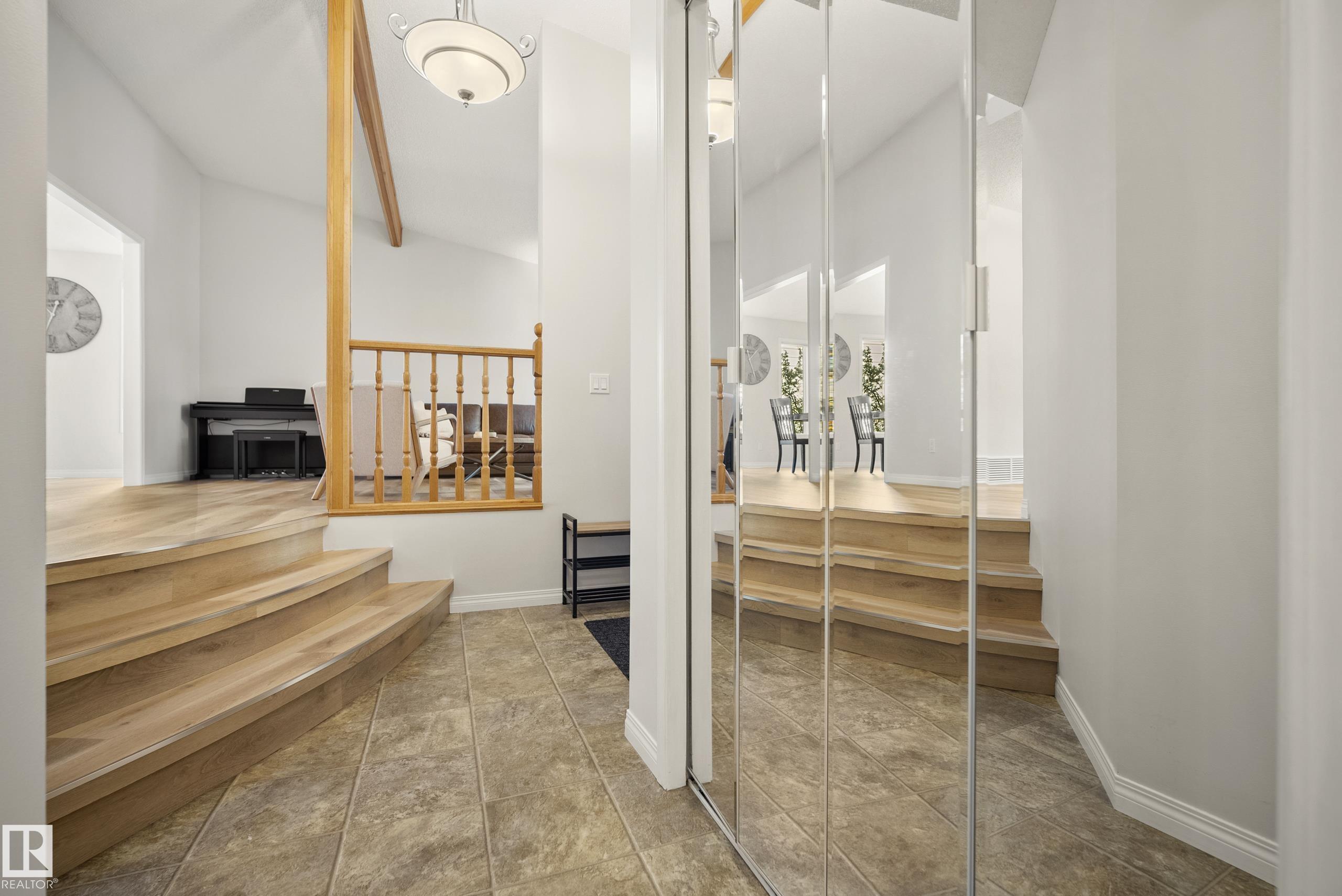 Photo 5 at 7 Pembina Place, Pineview, St. Albert