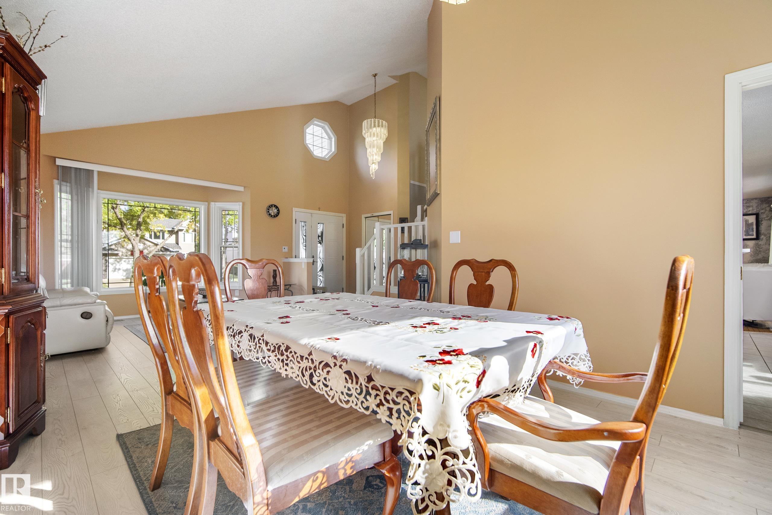Photo 15 at 38 Deane Crescent, Deer Ridge, St. Albert