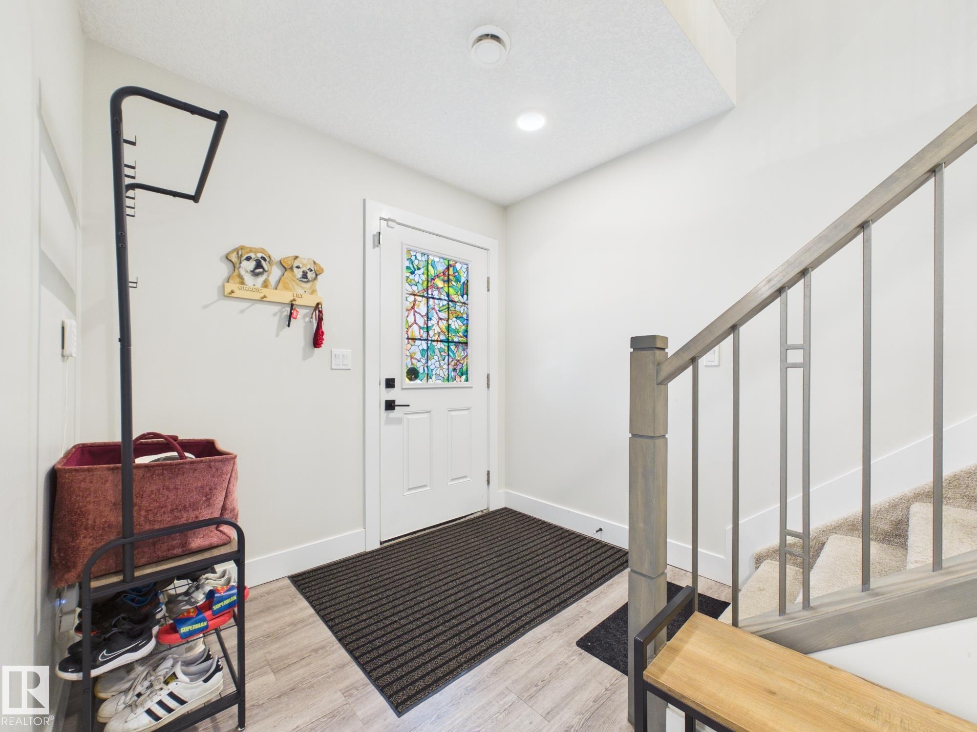 Listing photo thumbnail