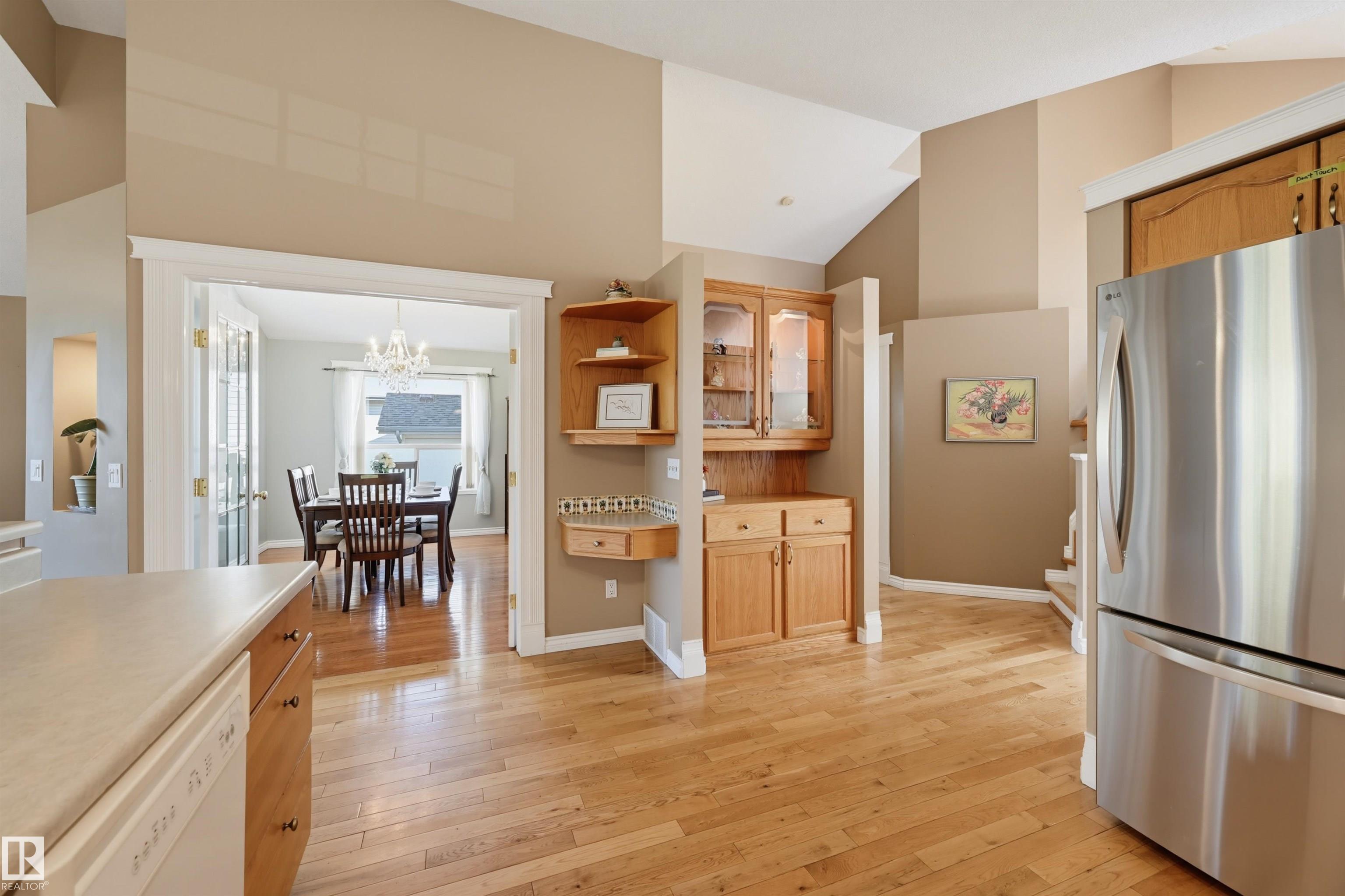 Photo 13 at 89 Dunfield Crescent, Deer Ridge, St. Albert