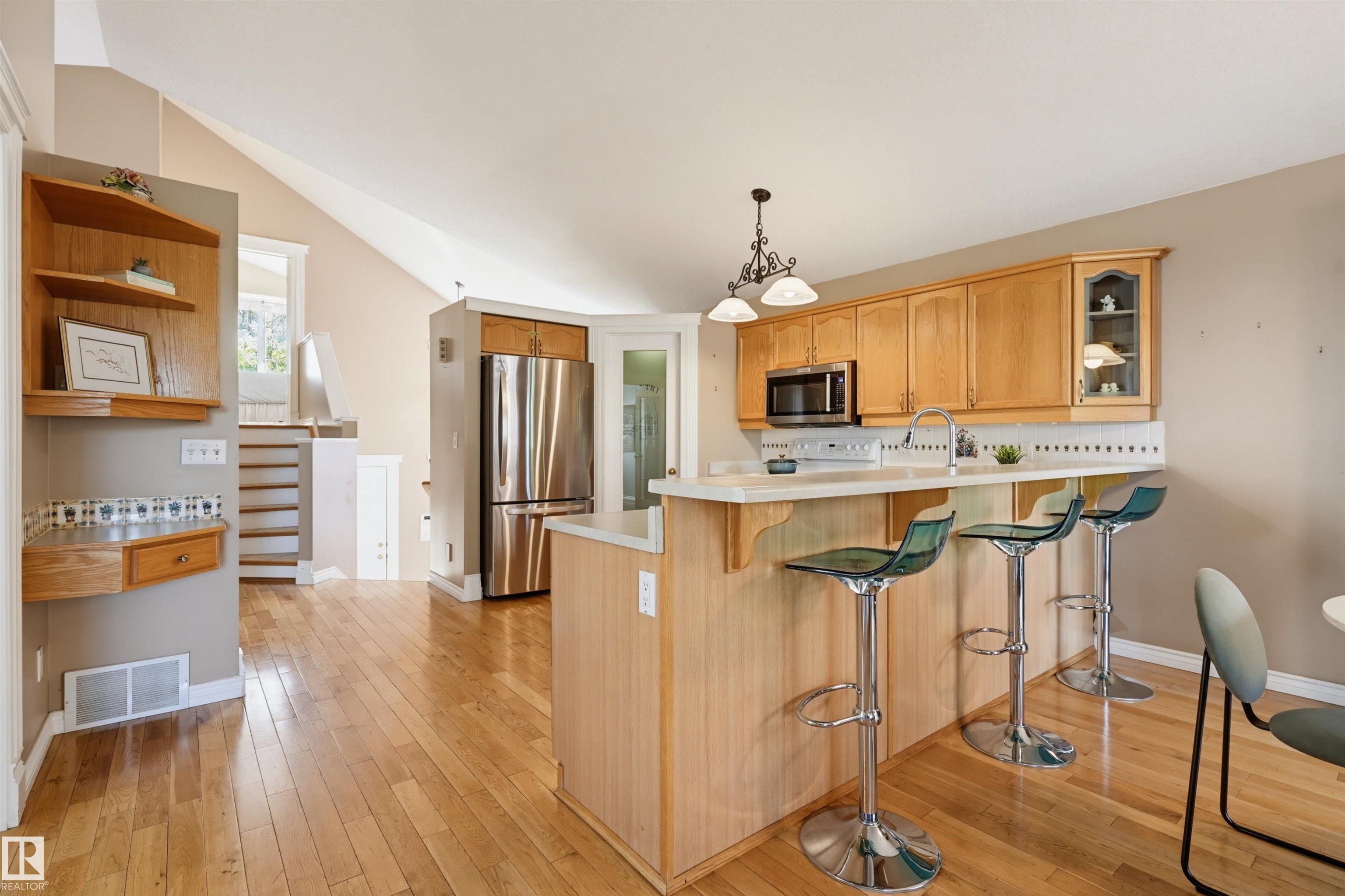 Photo 5 at 89 Dunfield Crescent, Deer Ridge, St. Albert