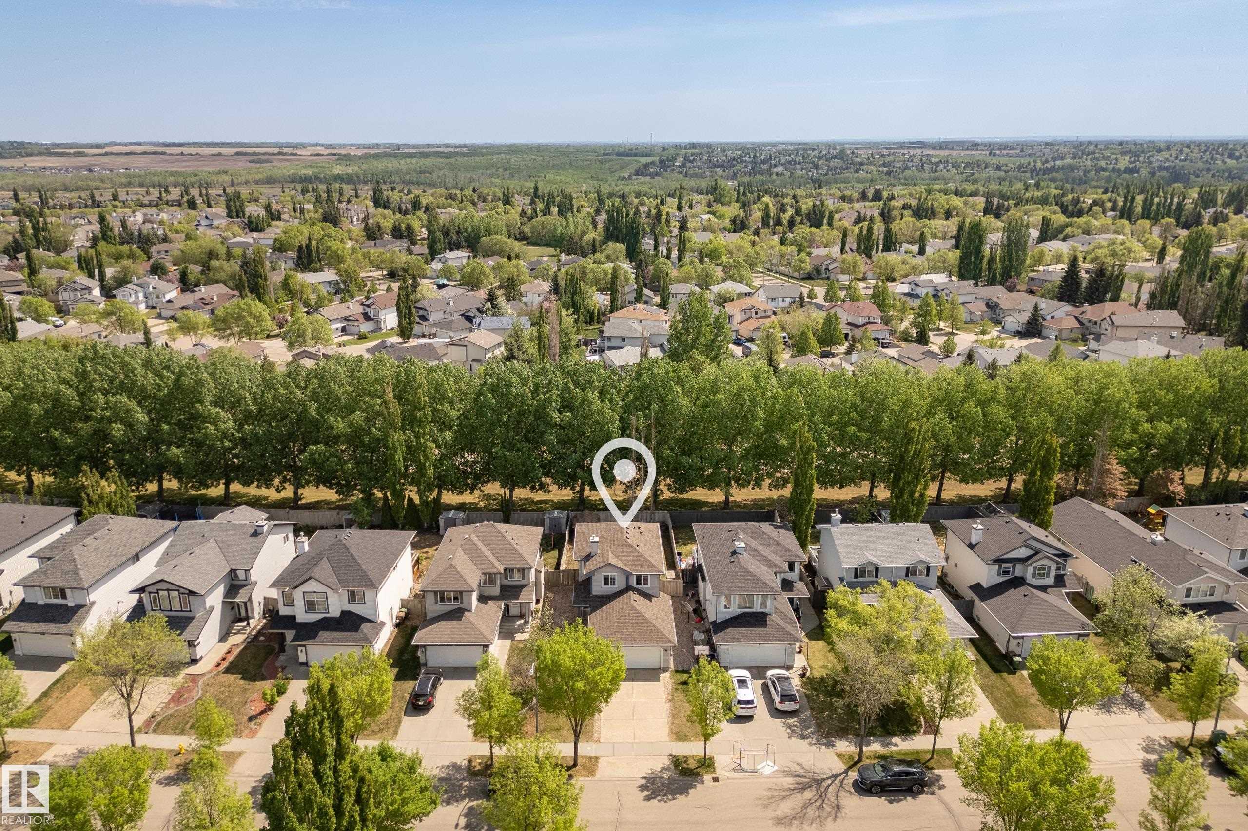 Photo 2 at 23 English Way, Erin Ridge, St. Albert