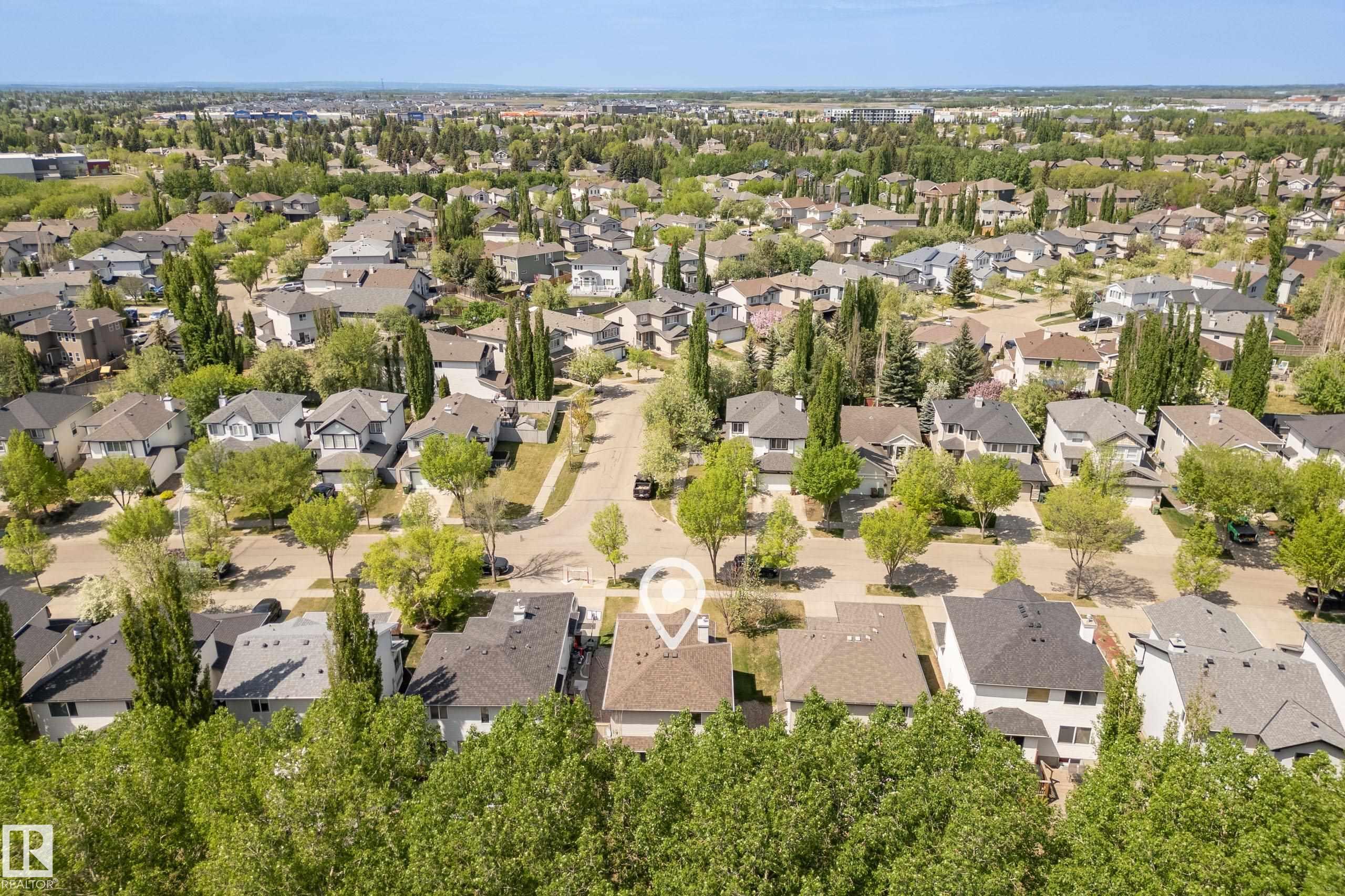 Photo 4 at 23 English Way, Erin Ridge, St. Albert
