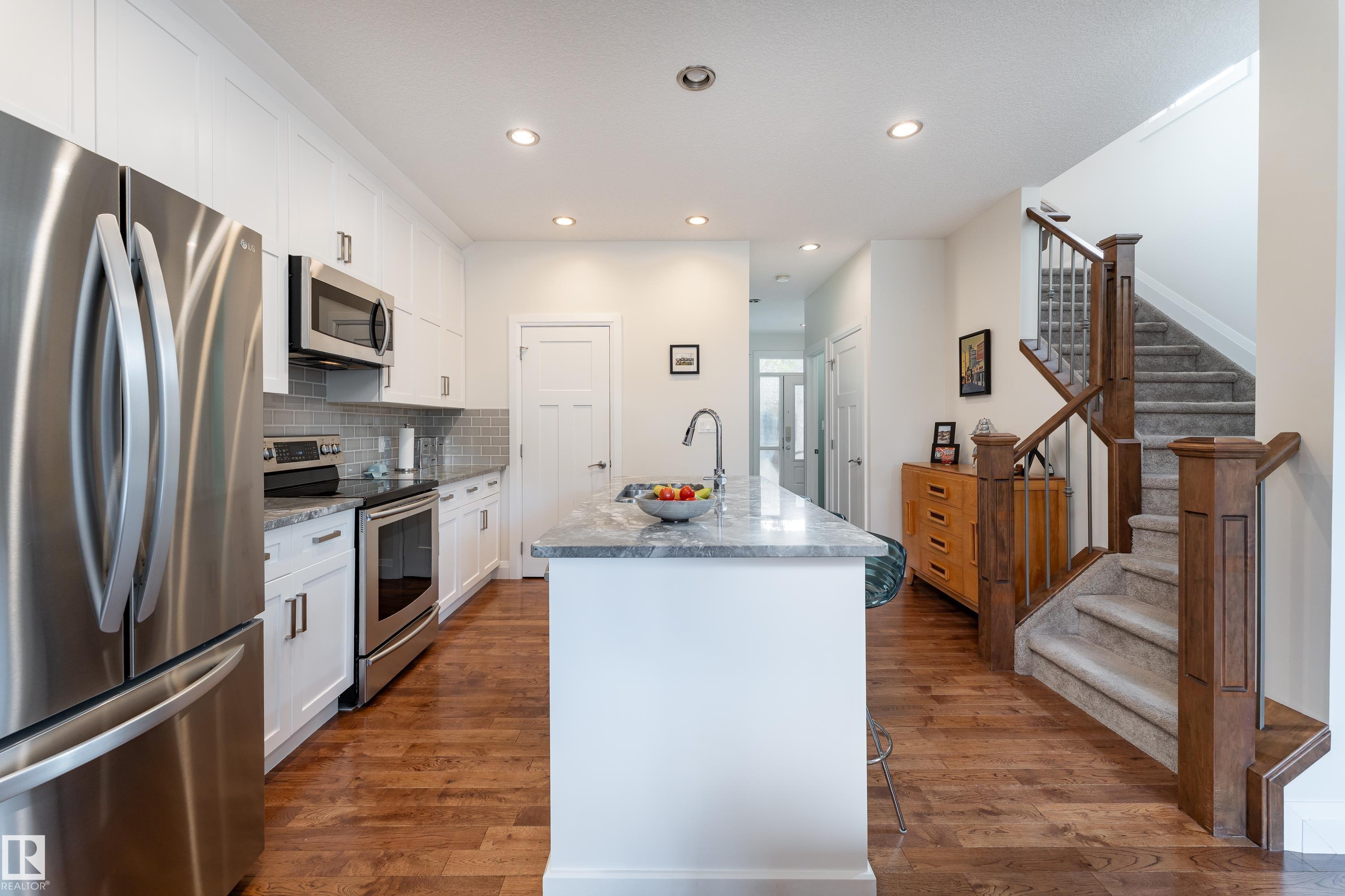 Photo 3 at 8340 79 Avenue NW, King Edward Park, Edmonton