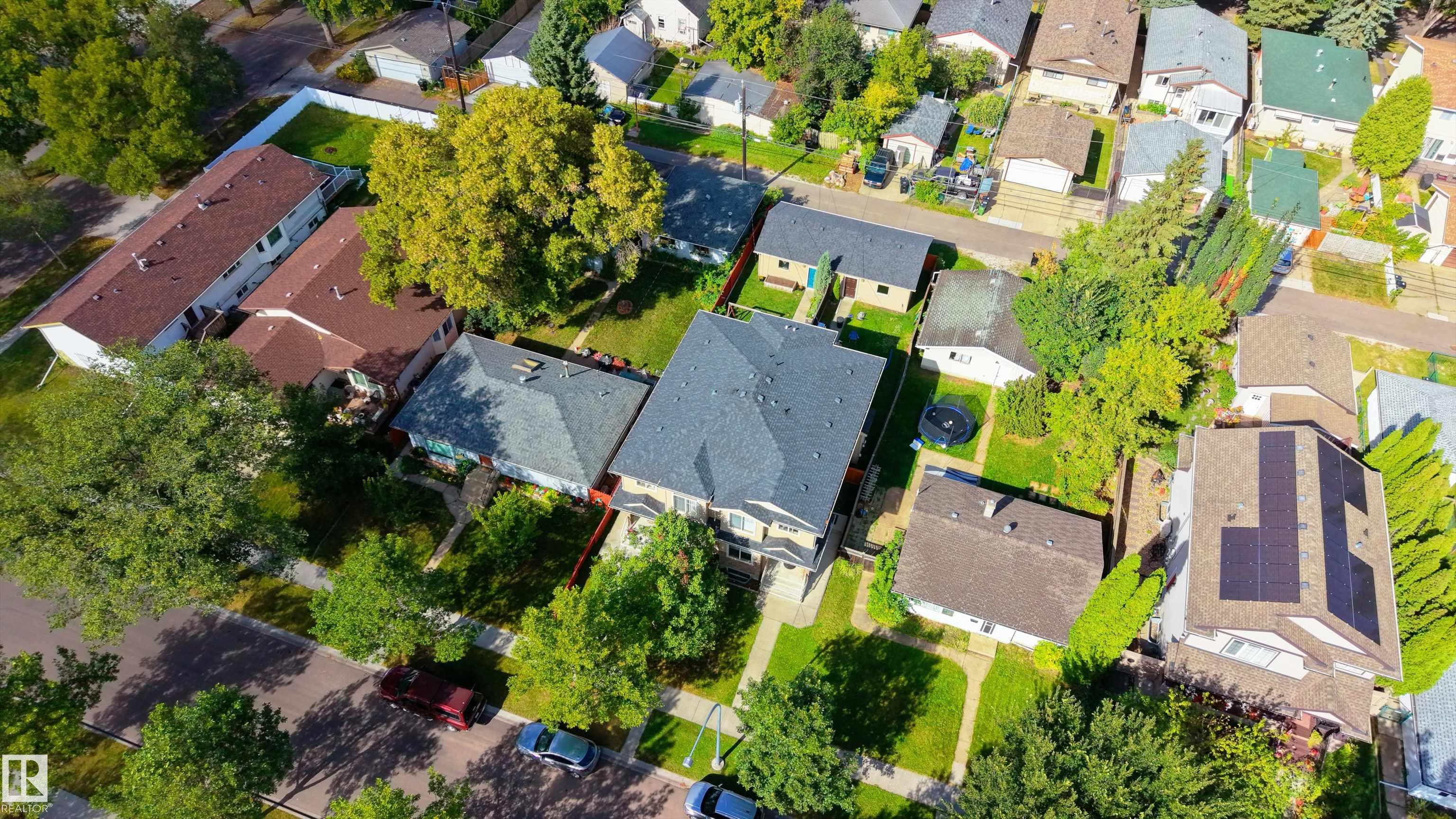 Photo 44 at 8340 79 Avenue NW, King Edward Park, Edmonton