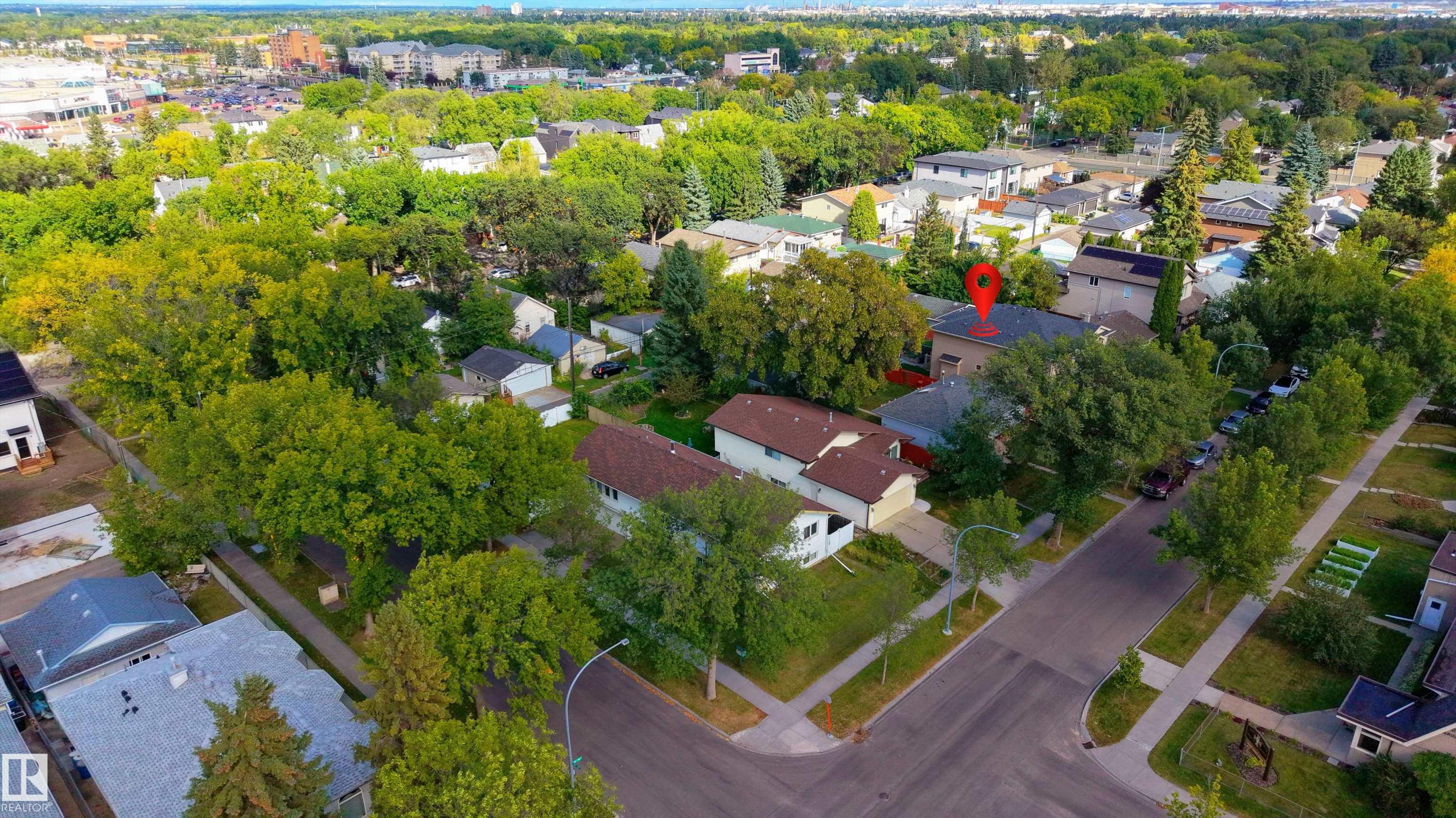 Photo 45 at 8340 79 Avenue NW, King Edward Park, Edmonton