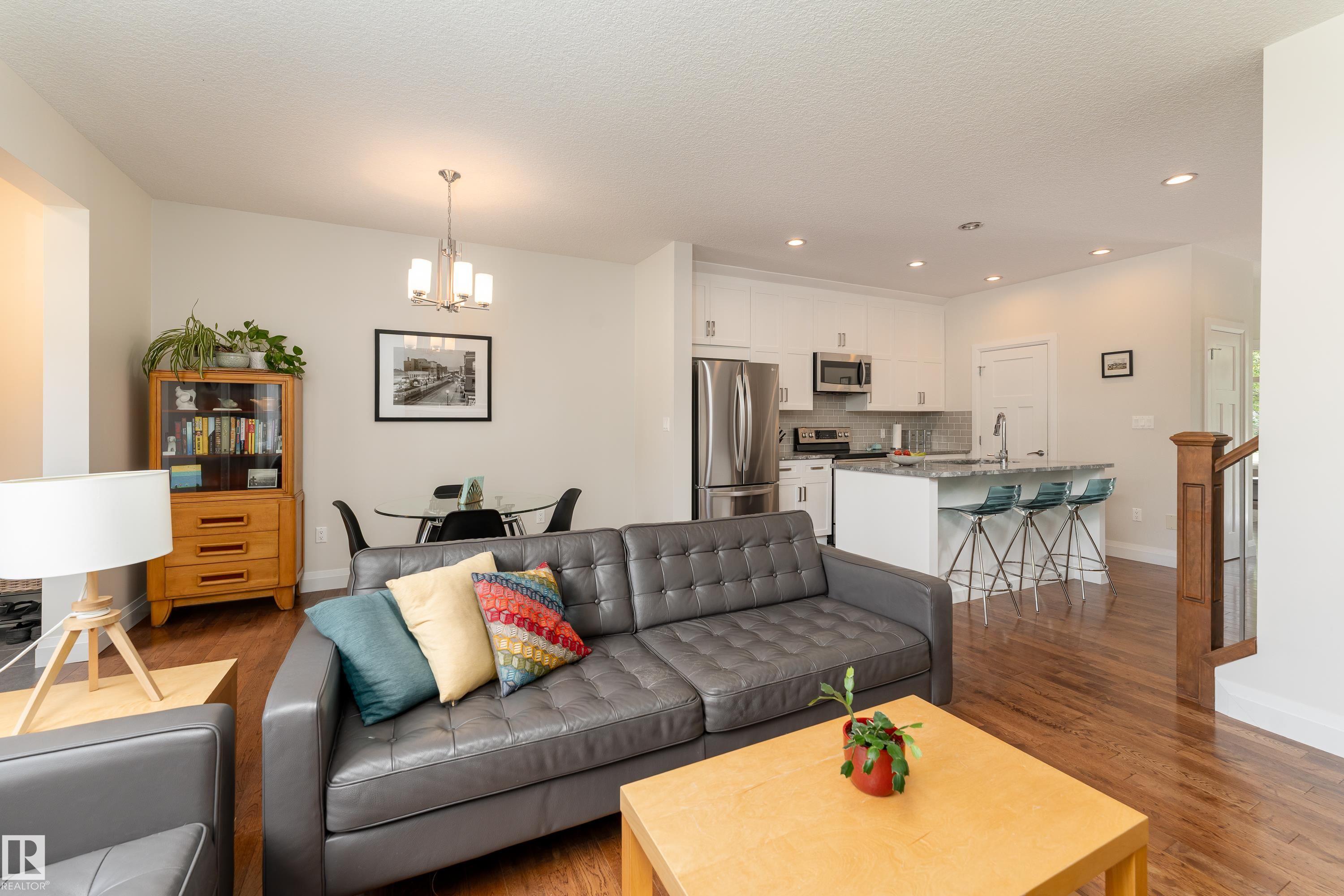 Photo 7 at 8340 79 Avenue NW, King Edward Park, Edmonton
