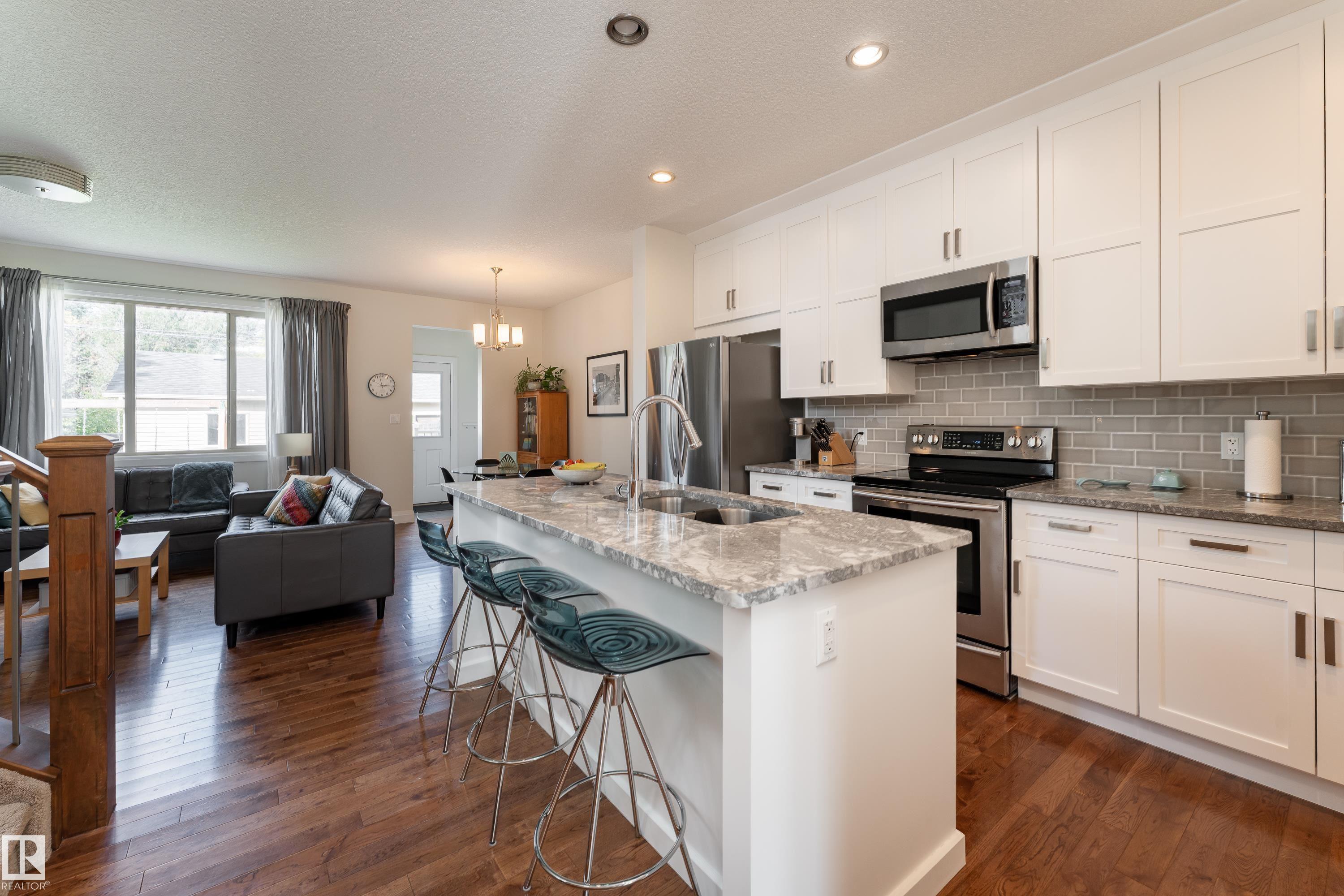 Photo 10 at 8340 79 Avenue NW, King Edward Park, Edmonton