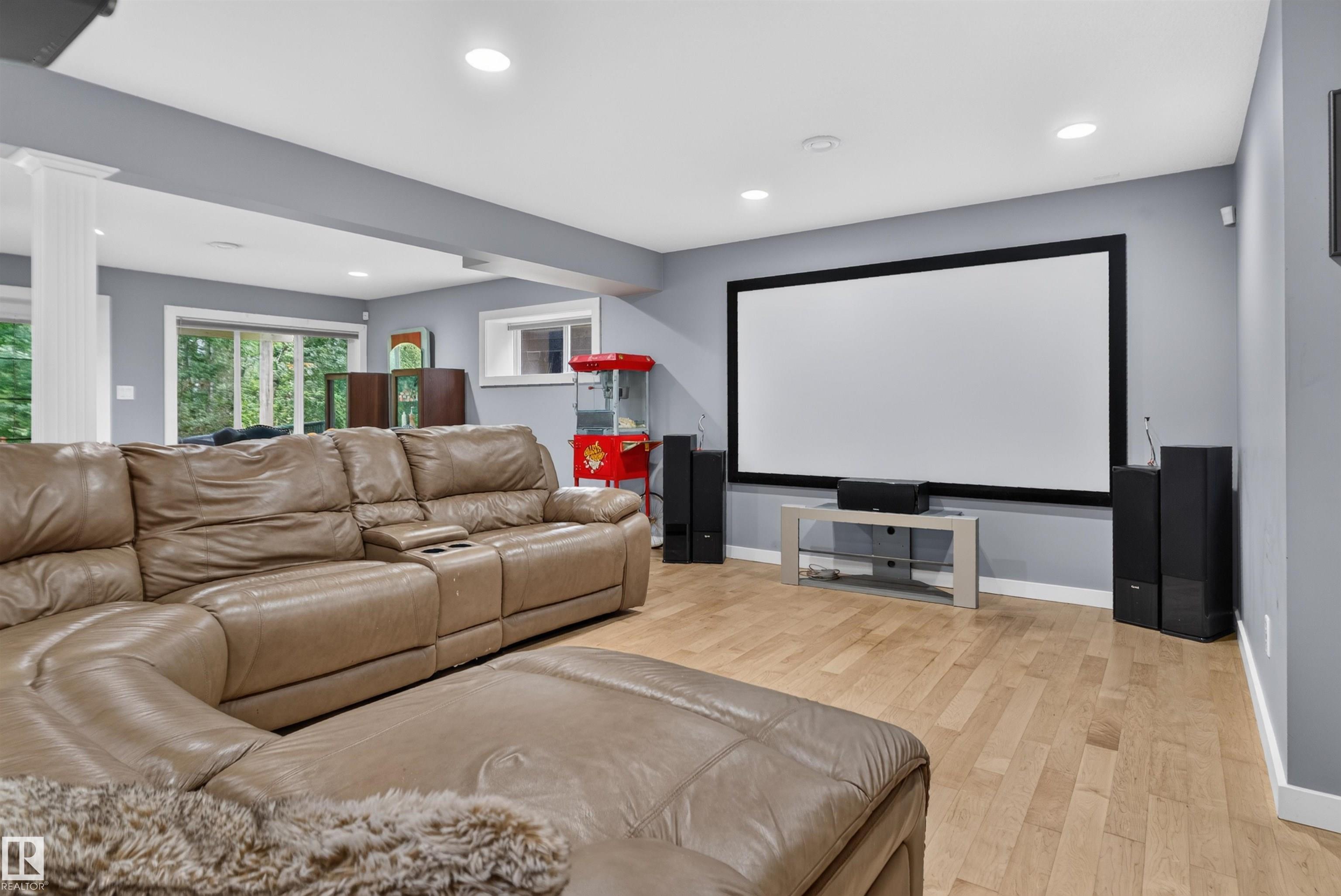Listing photo thumbnail