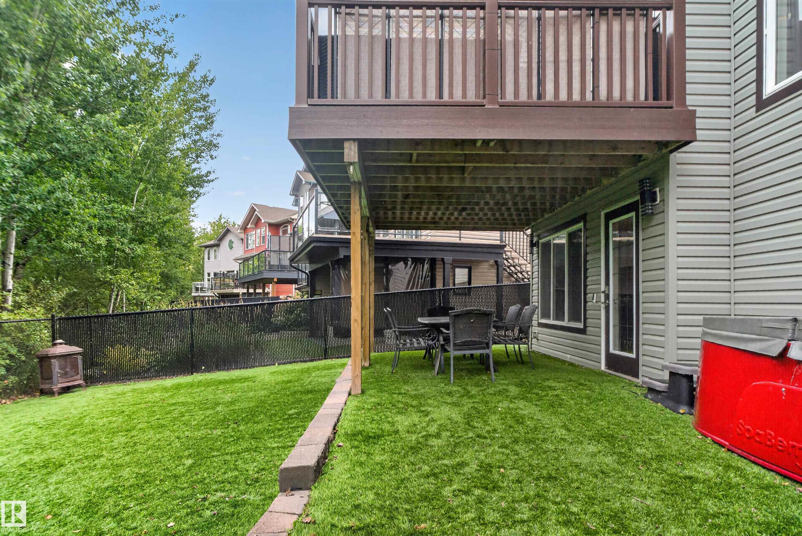 Listing photo thumbnail
