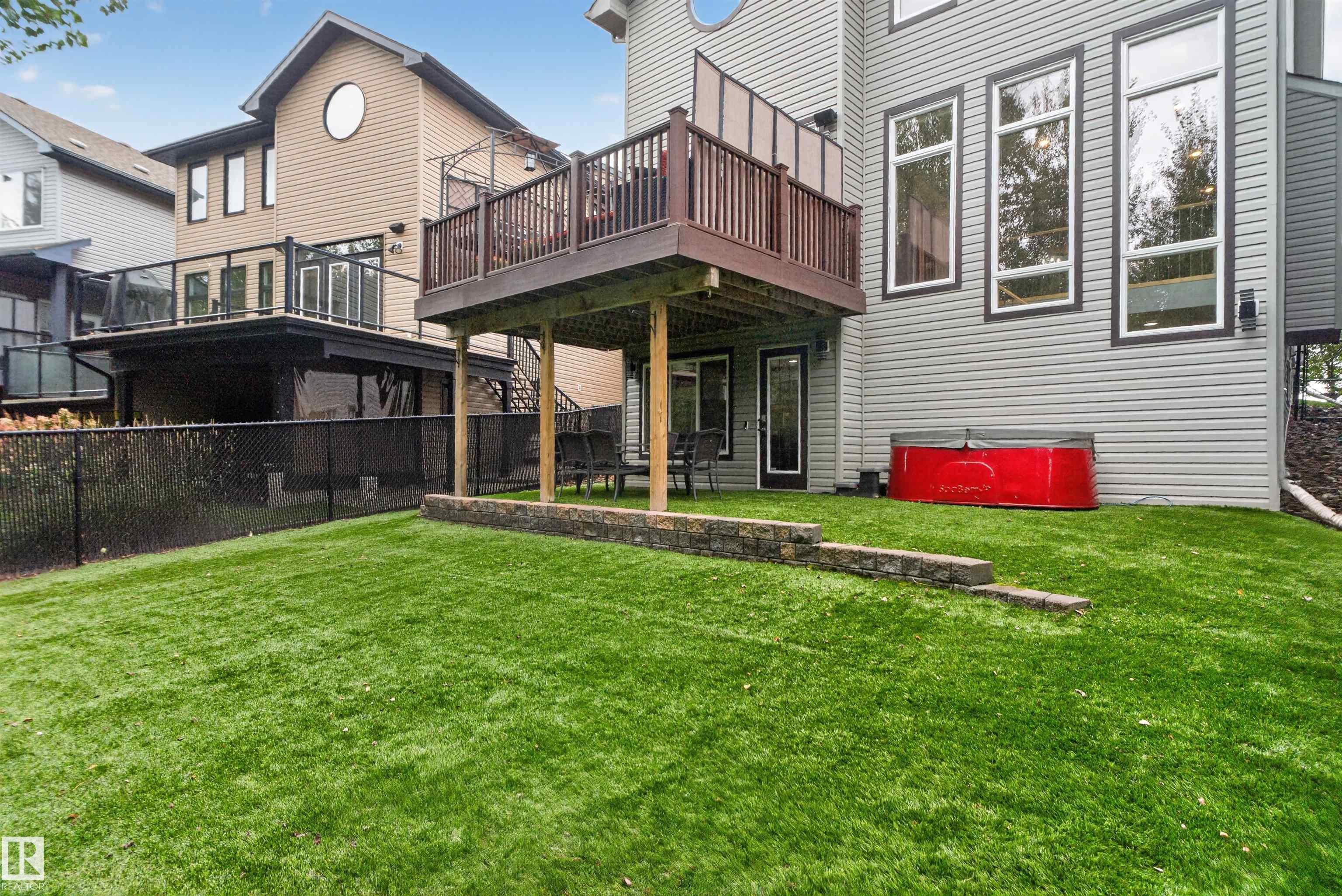 Listing photo thumbnail