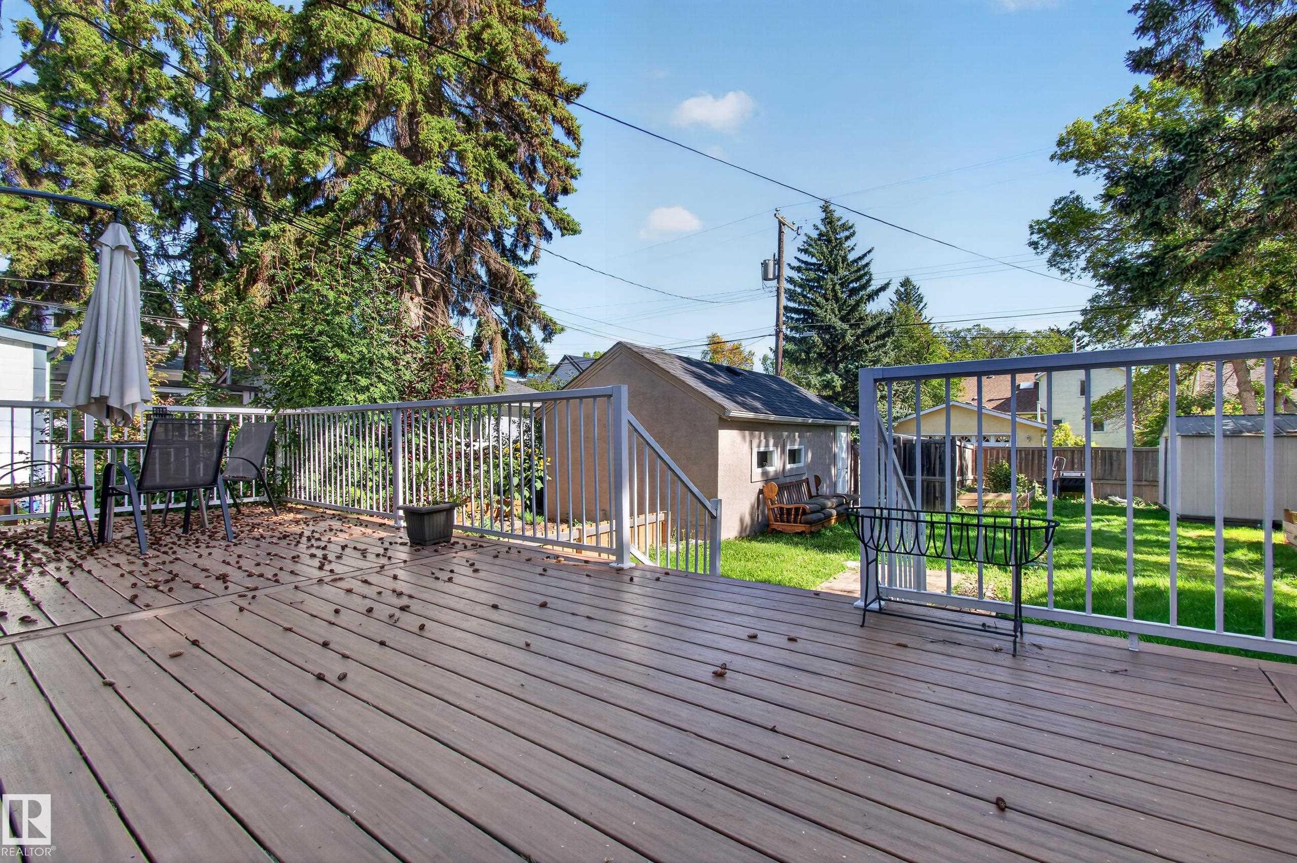 Listing photo thumbnail