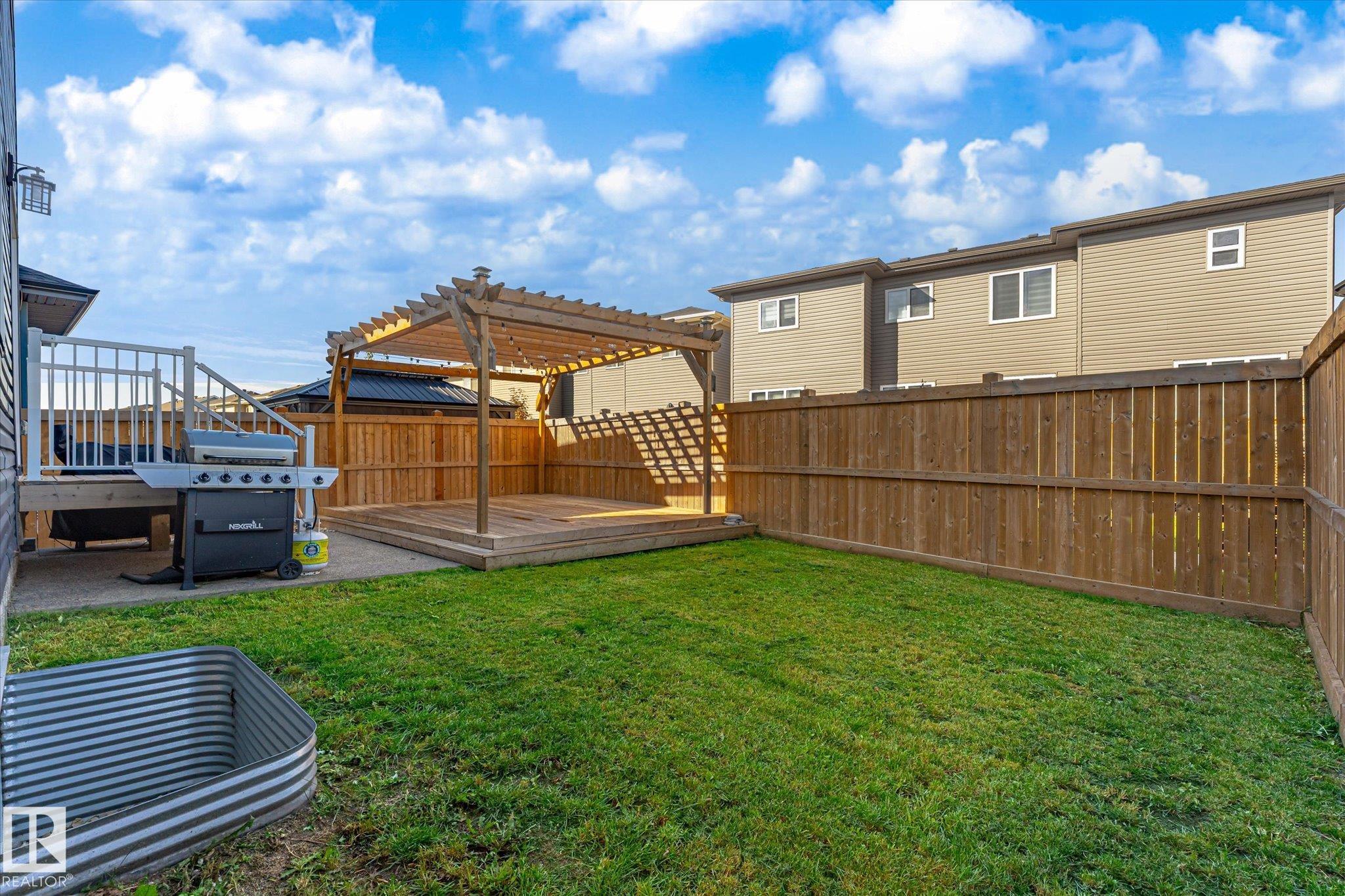 Listing photo thumbnail