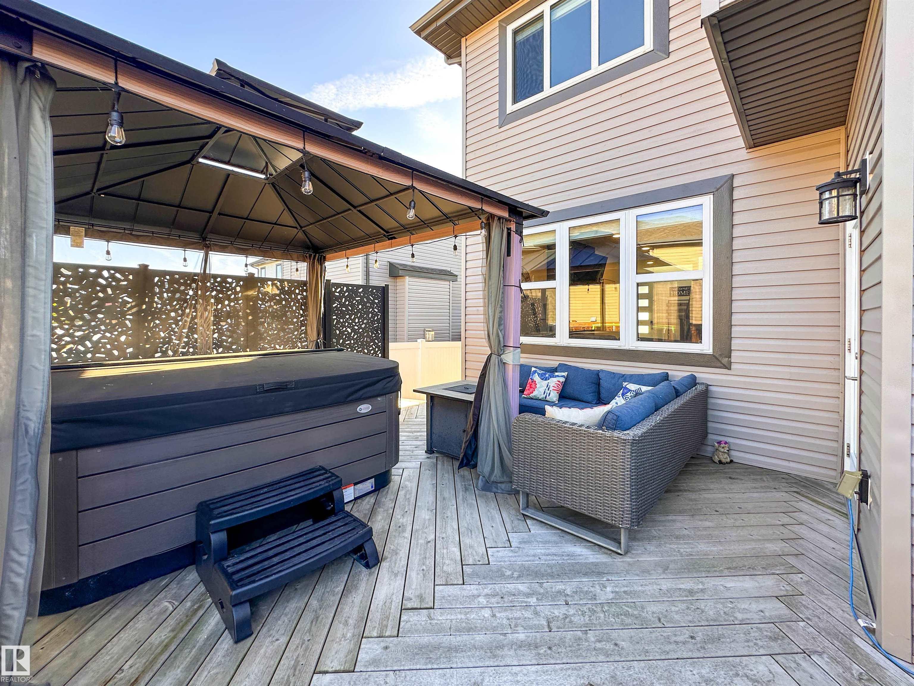 Listing photo thumbnail