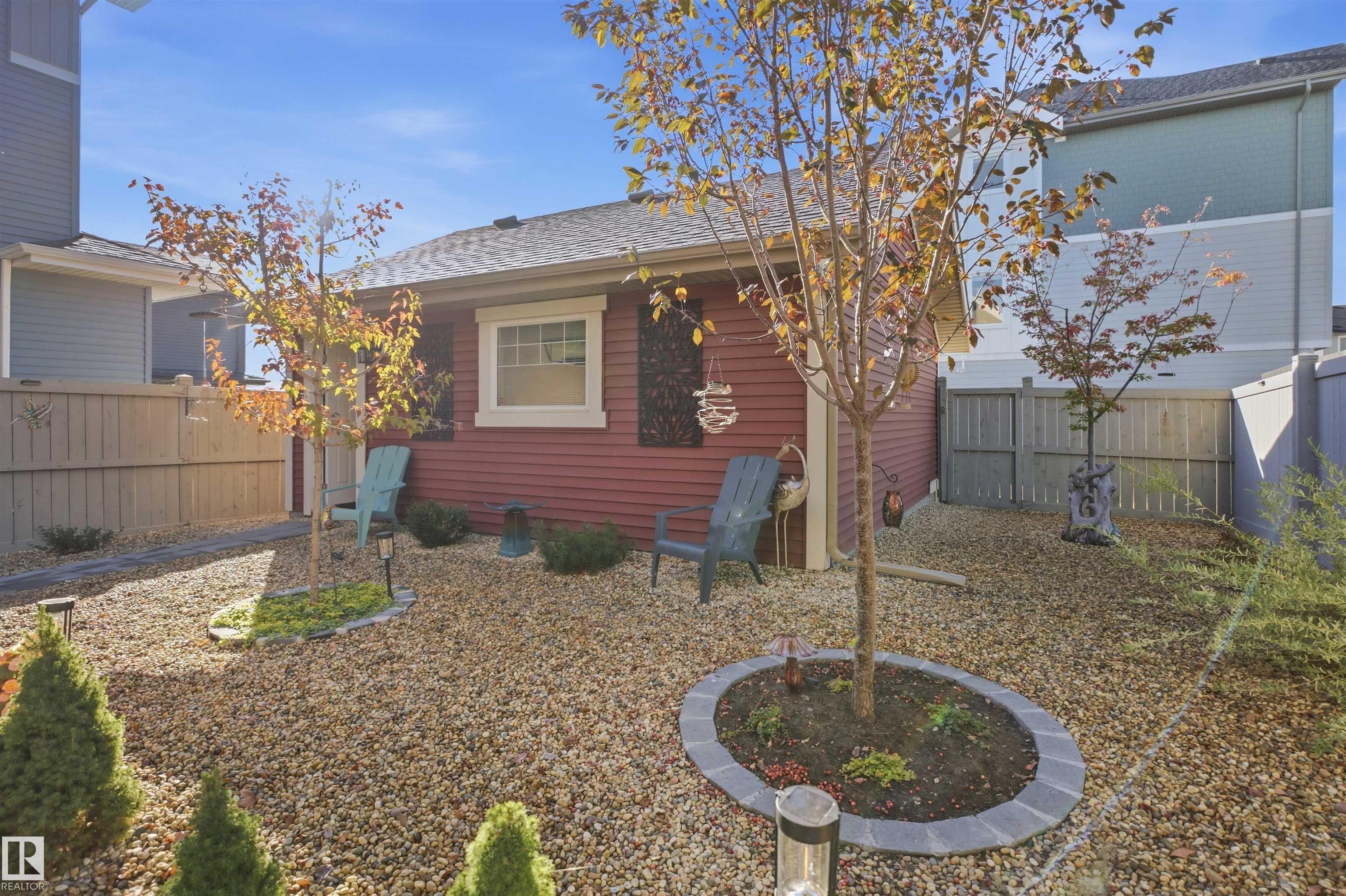 Listing photo thumbnail