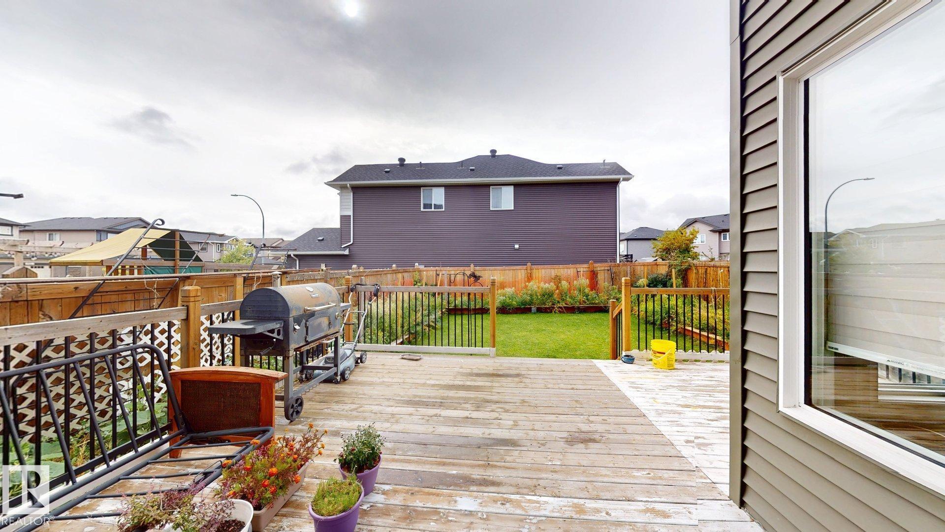 Listing photo thumbnail
